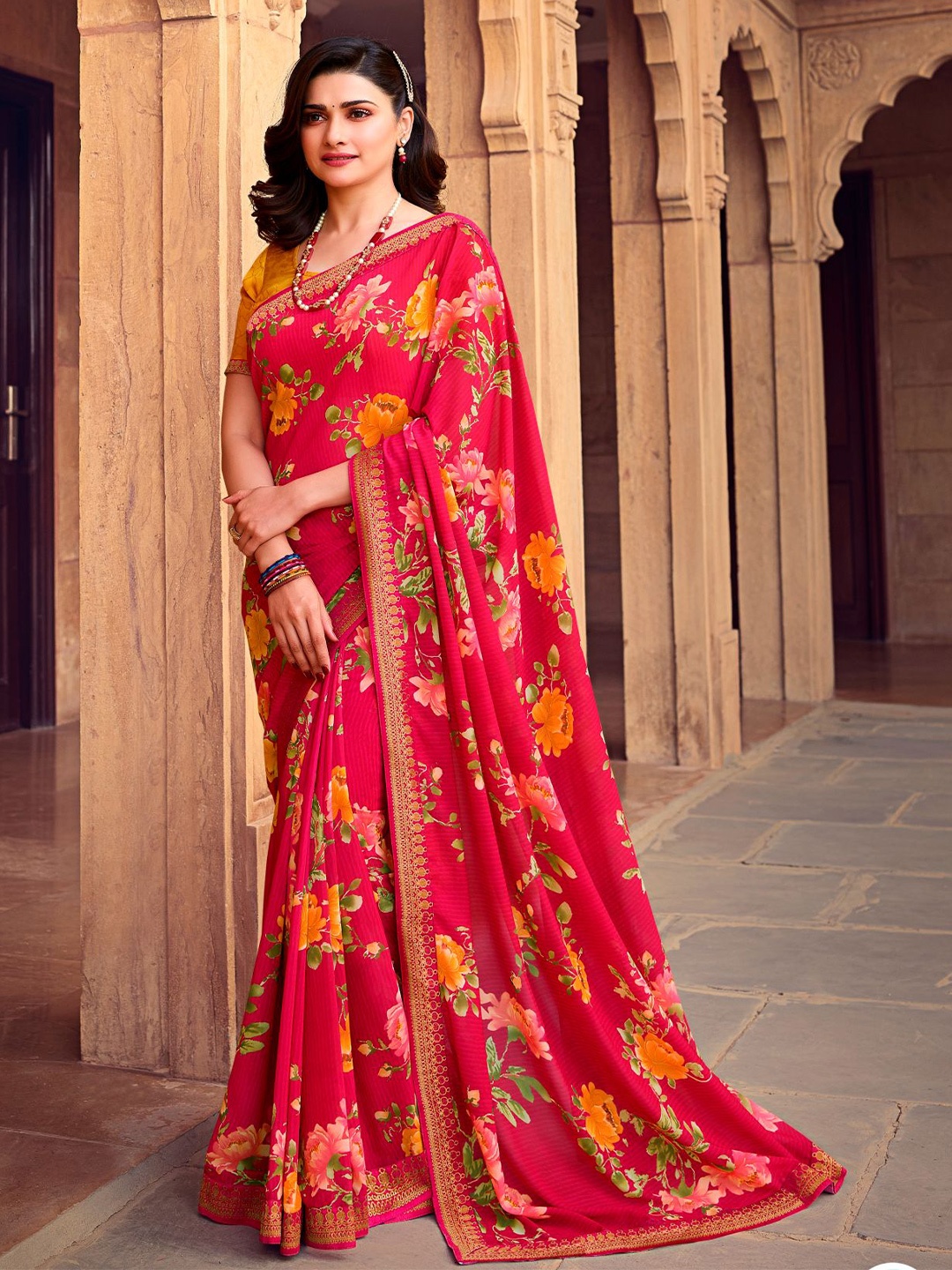 

VAIRAGEE Floral Printed Woven Design Zari Saree, Pink