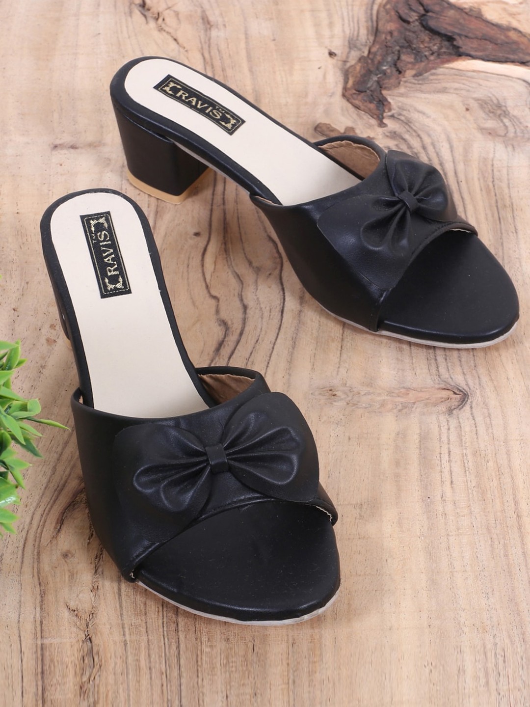 

Ravis Block Heels With Bows, Black