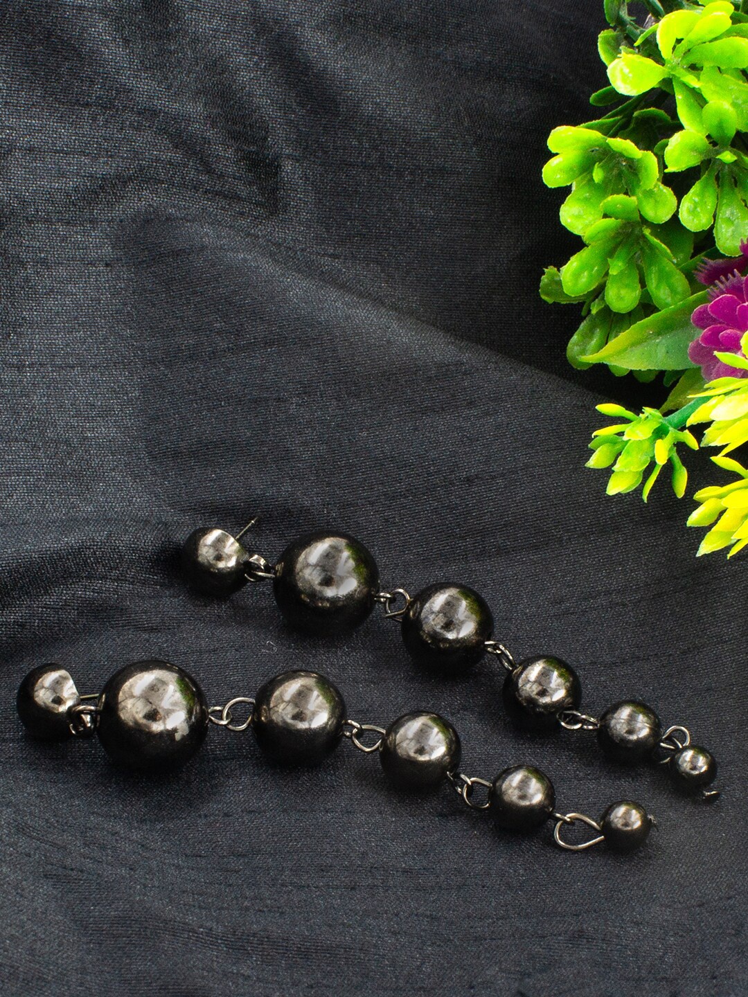 

PRIVIU Artificial Beads-Beaded Circular Shaped Drop Earrings, Black