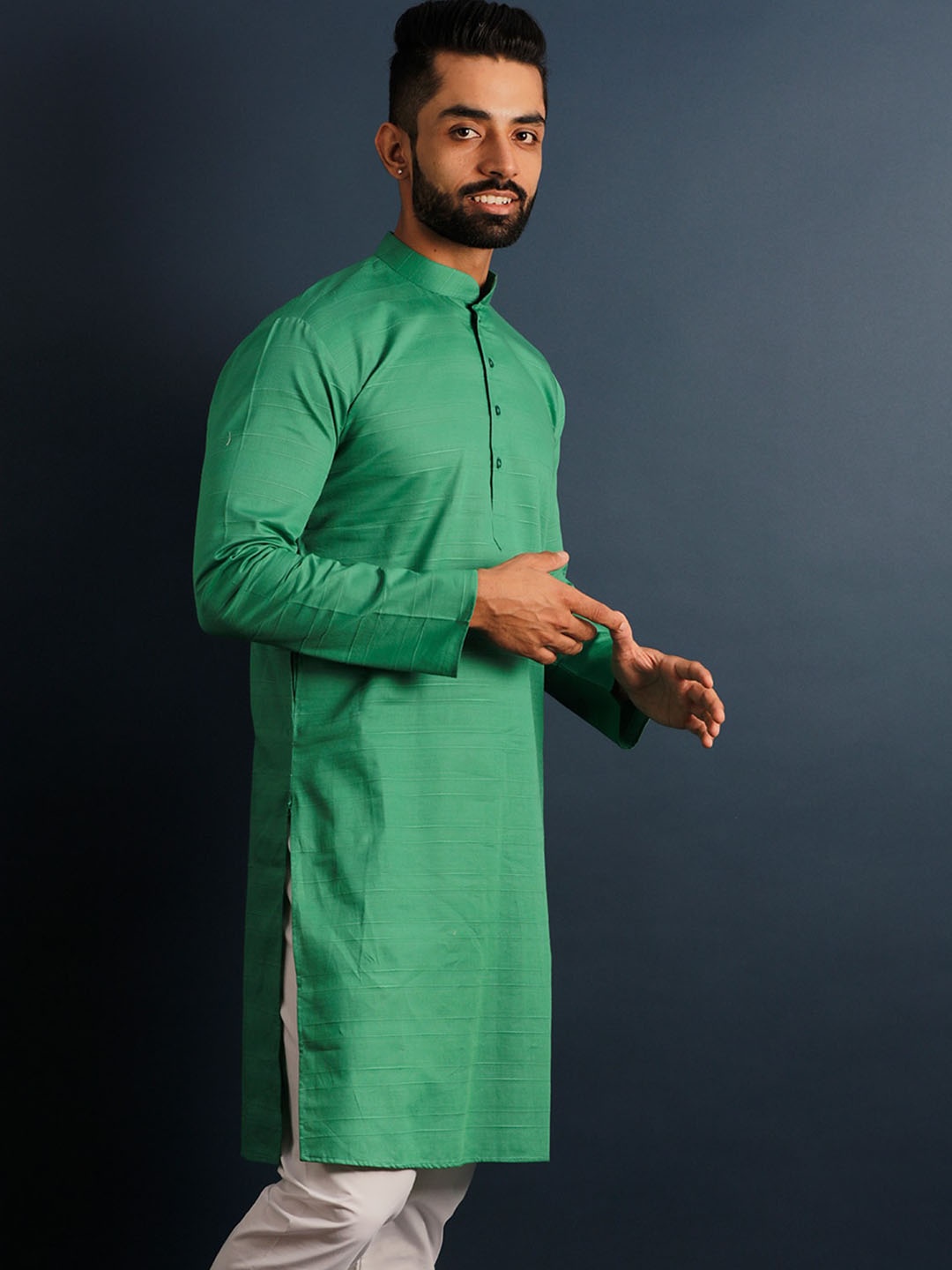 

Lightpole Mandarin Collar Straight Pure Cotton Kurta, Green