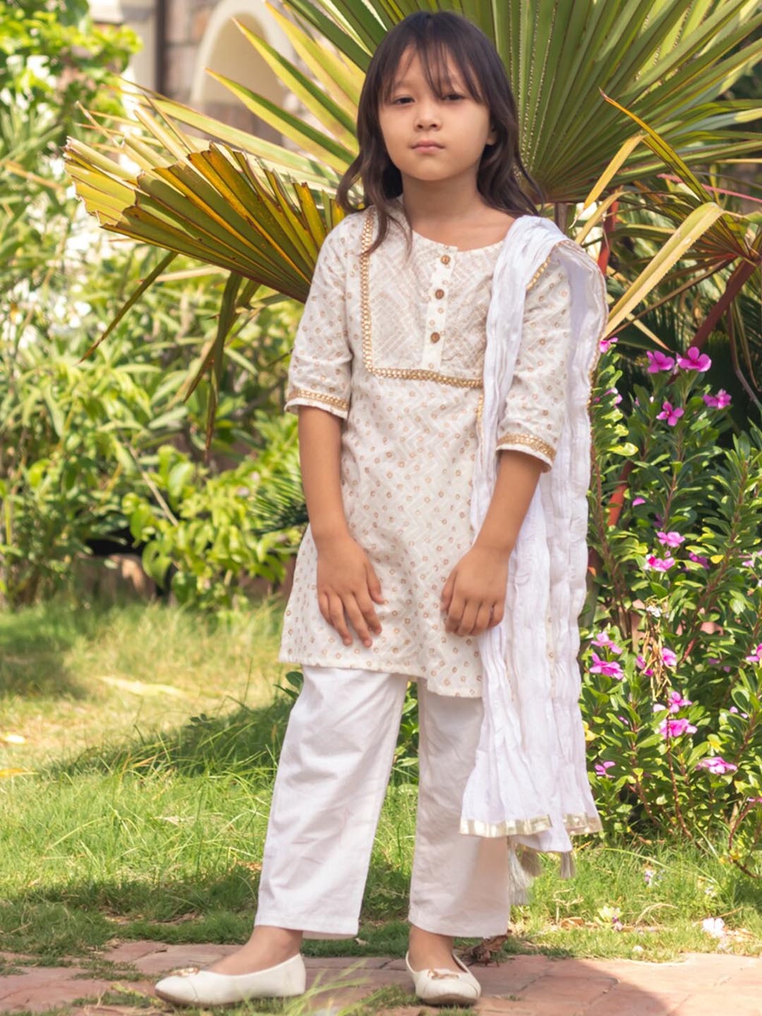 

My Little Lambs Girls Bandhani Printed Pure Cotton Kurta with Trousers & Dupatta, White