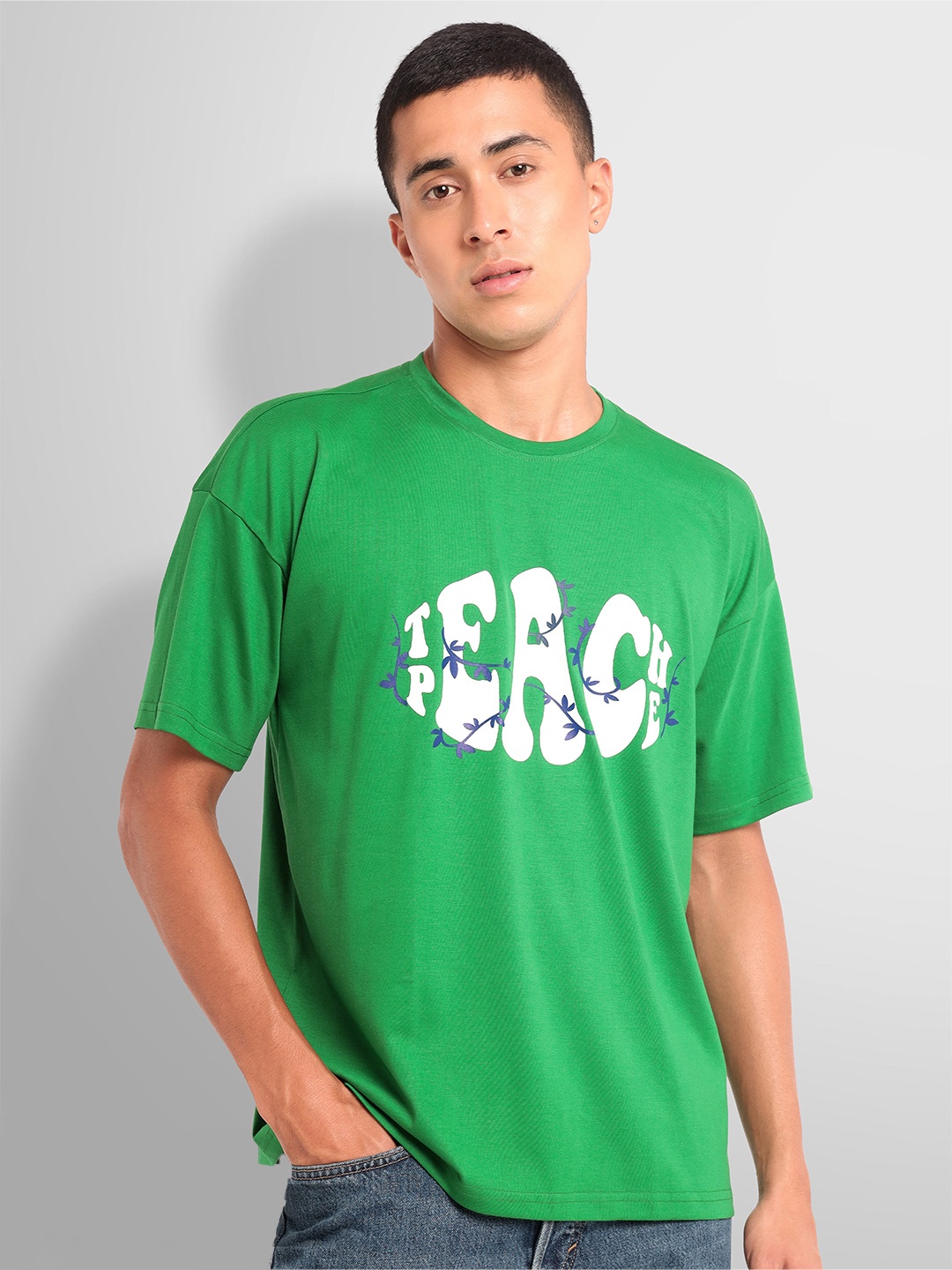 

Beyoung Men Green Drop-Shoulder Sleeves T-shirt