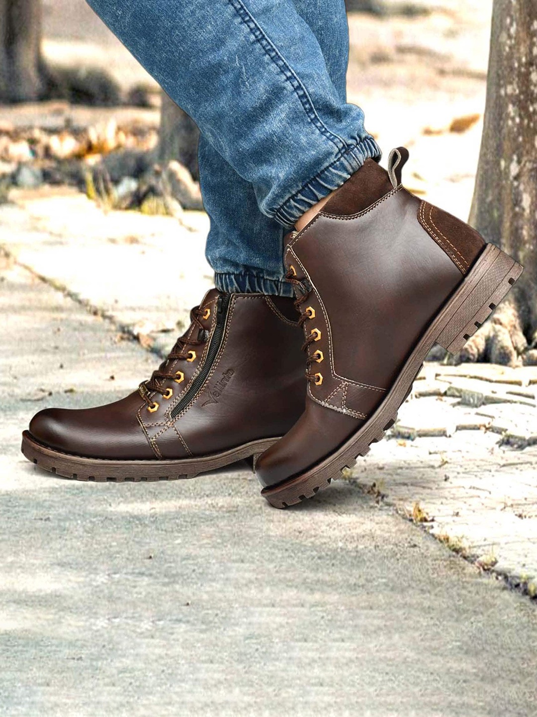 

Vellinto Men Zipper Hiking Boots, Brown