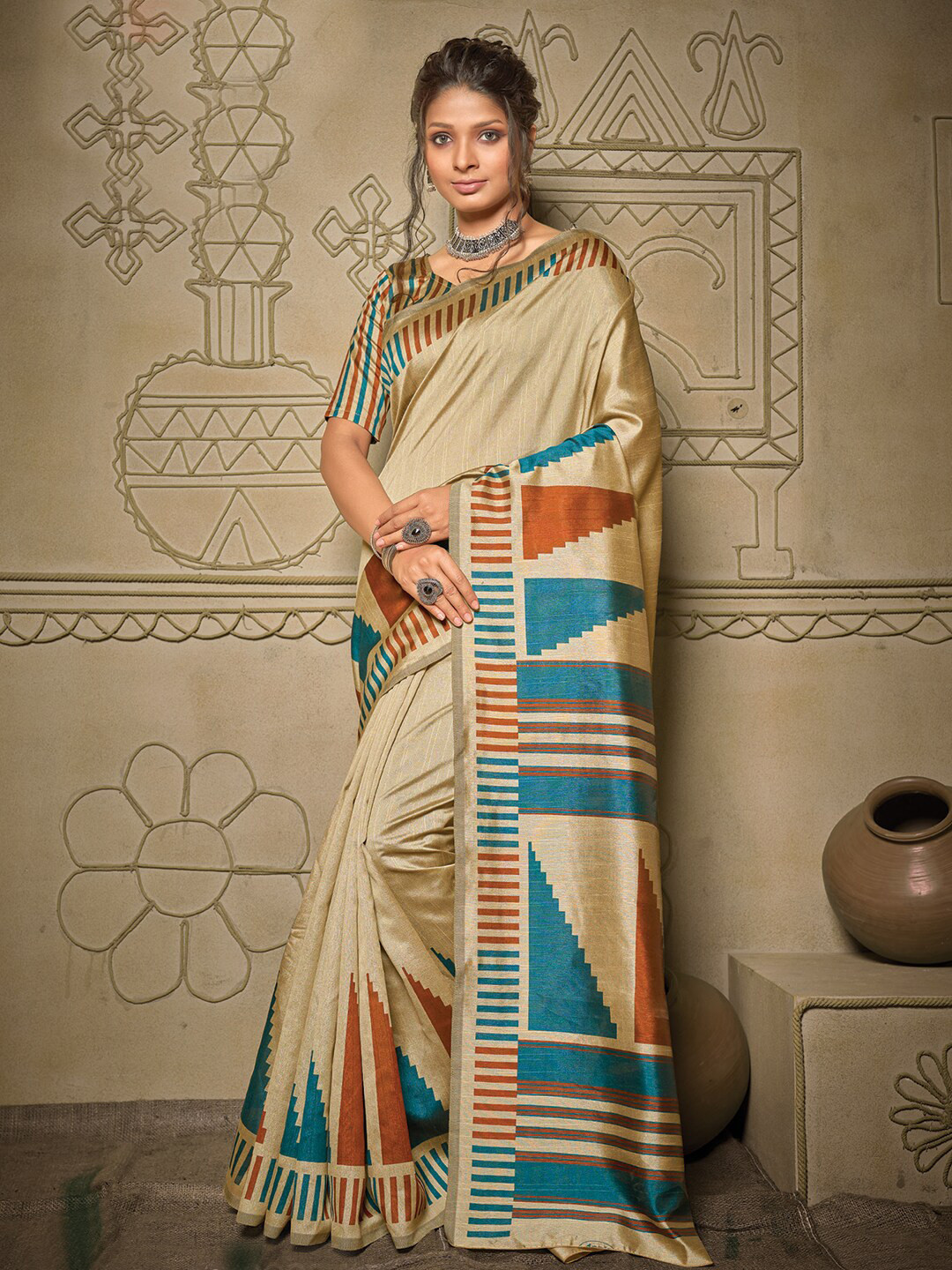 

Anouk Cream Coloured Geometric Printed Saree