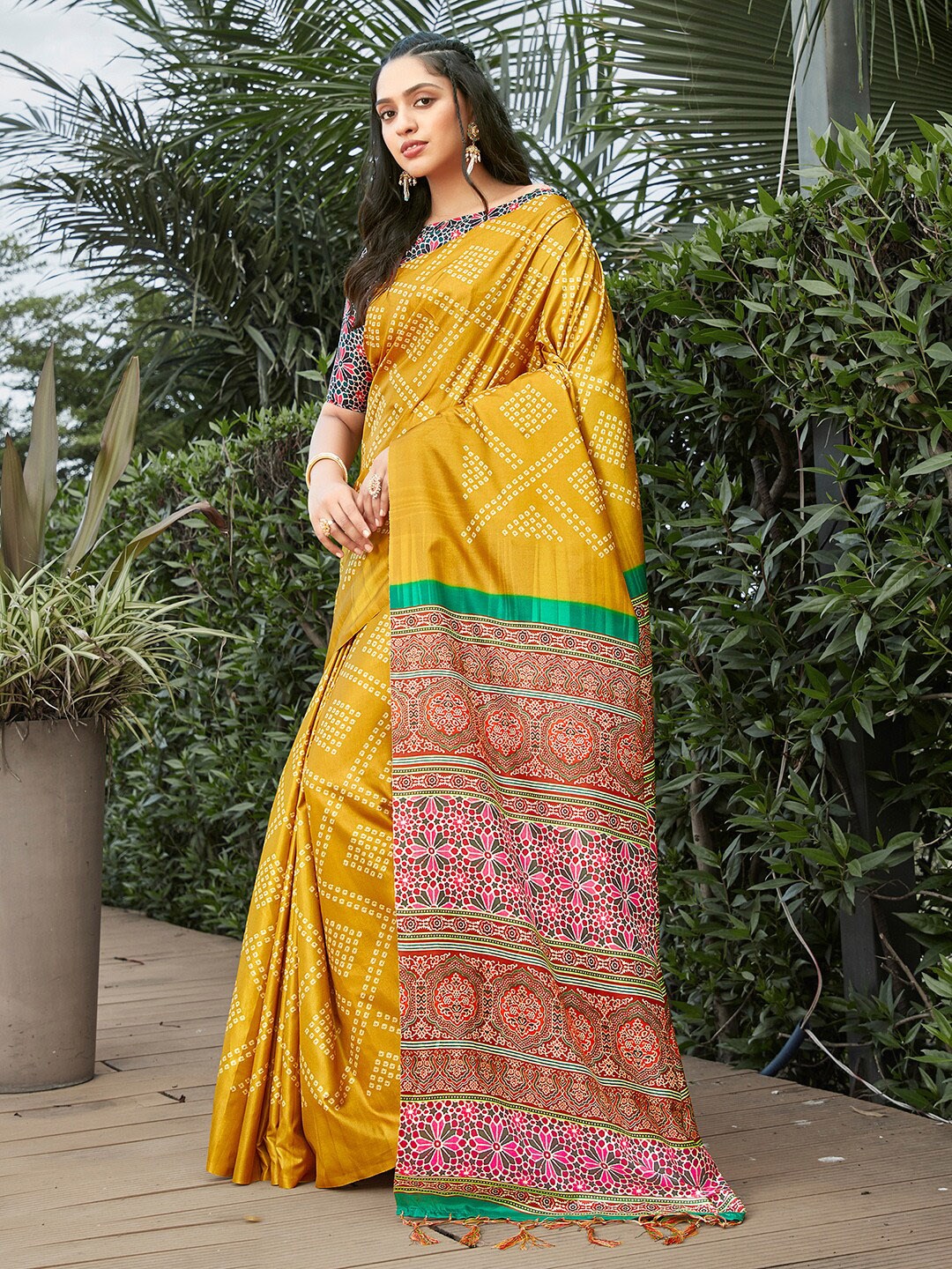 

Anouk Mustard Yellow & Green Bandhani Printed Saree