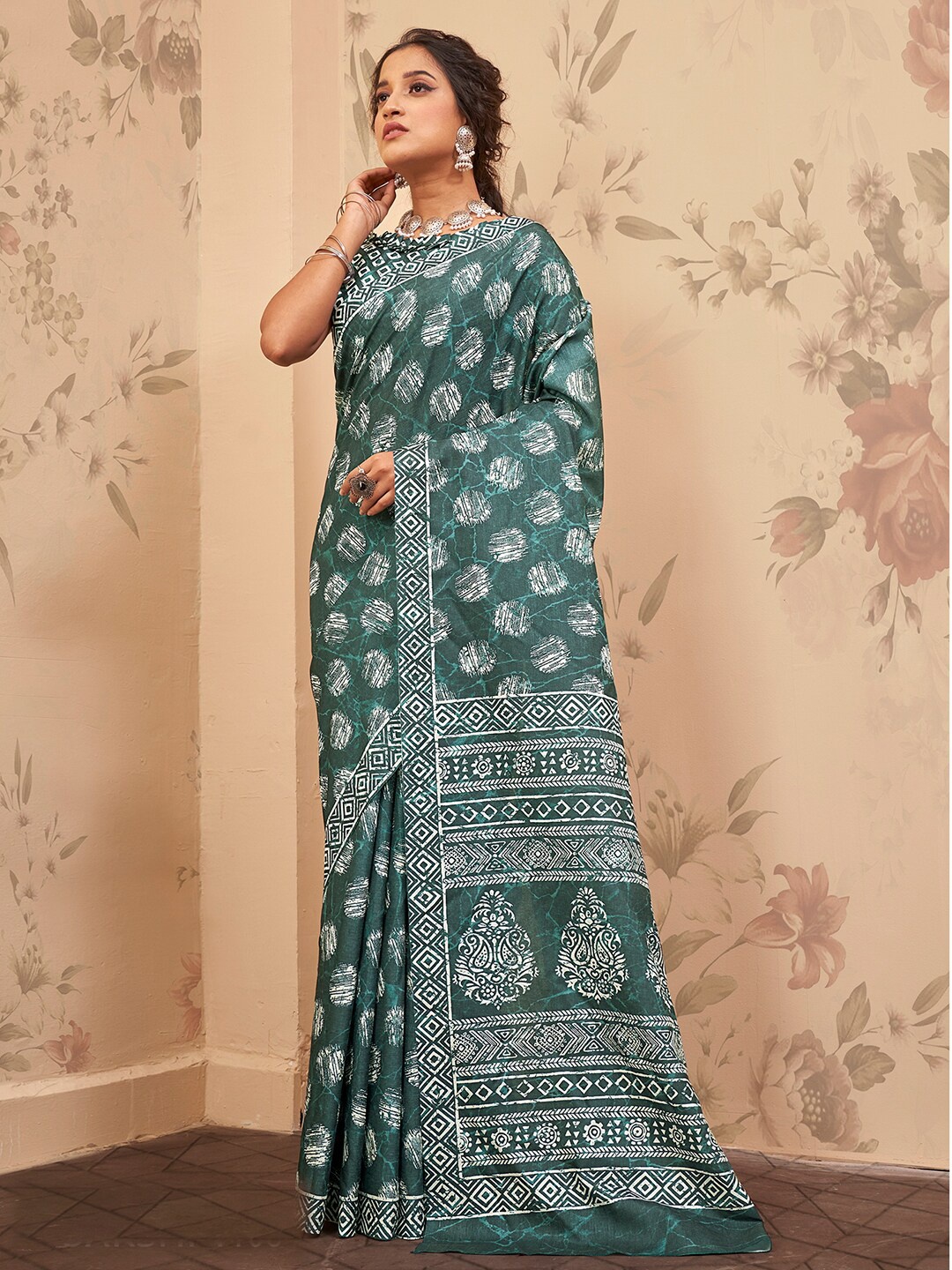 

Anouk Silk Blend Block Print Saree, Teal