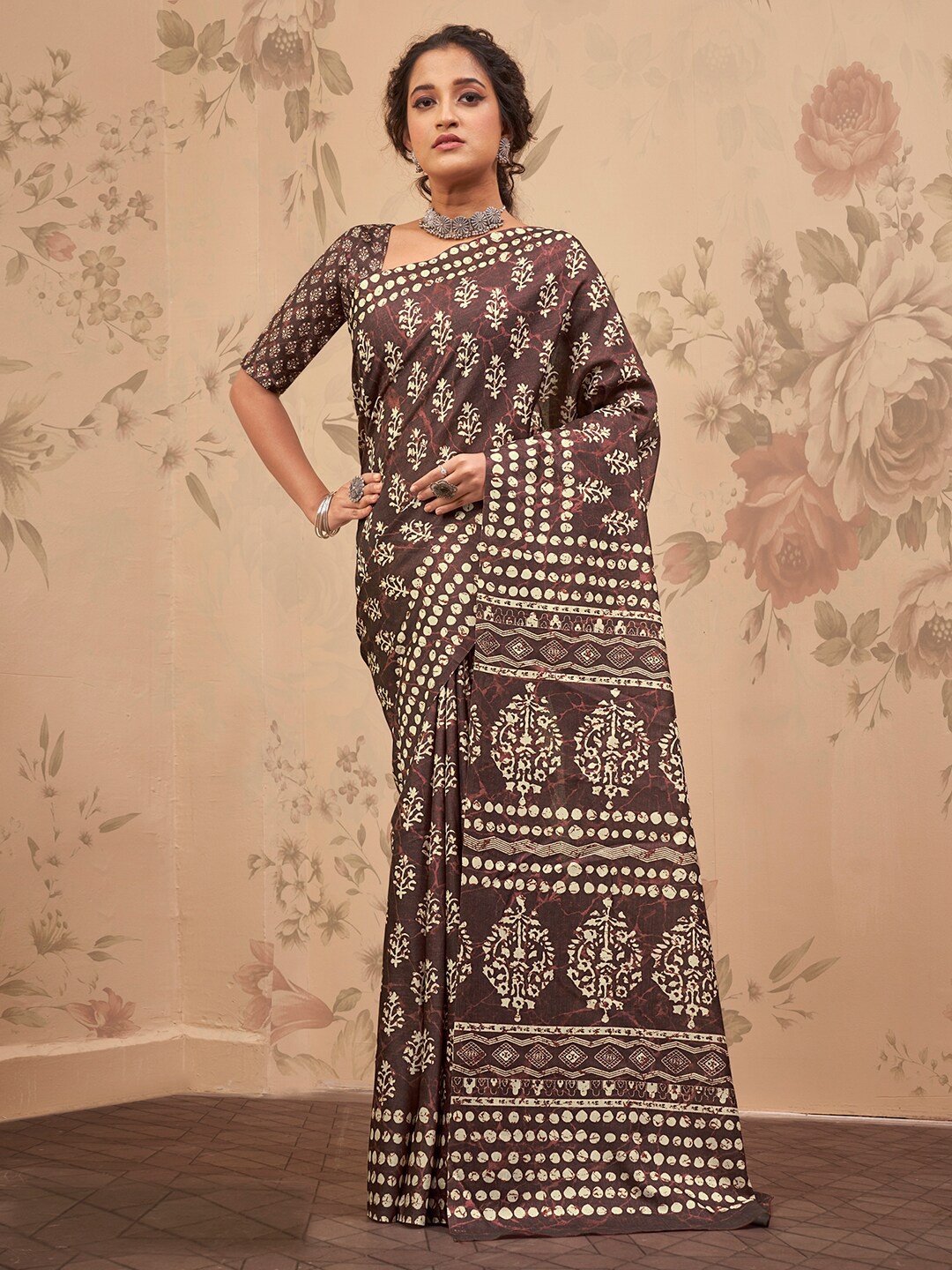 

Anouk Ethnic Motifs Printed Saree, Brown