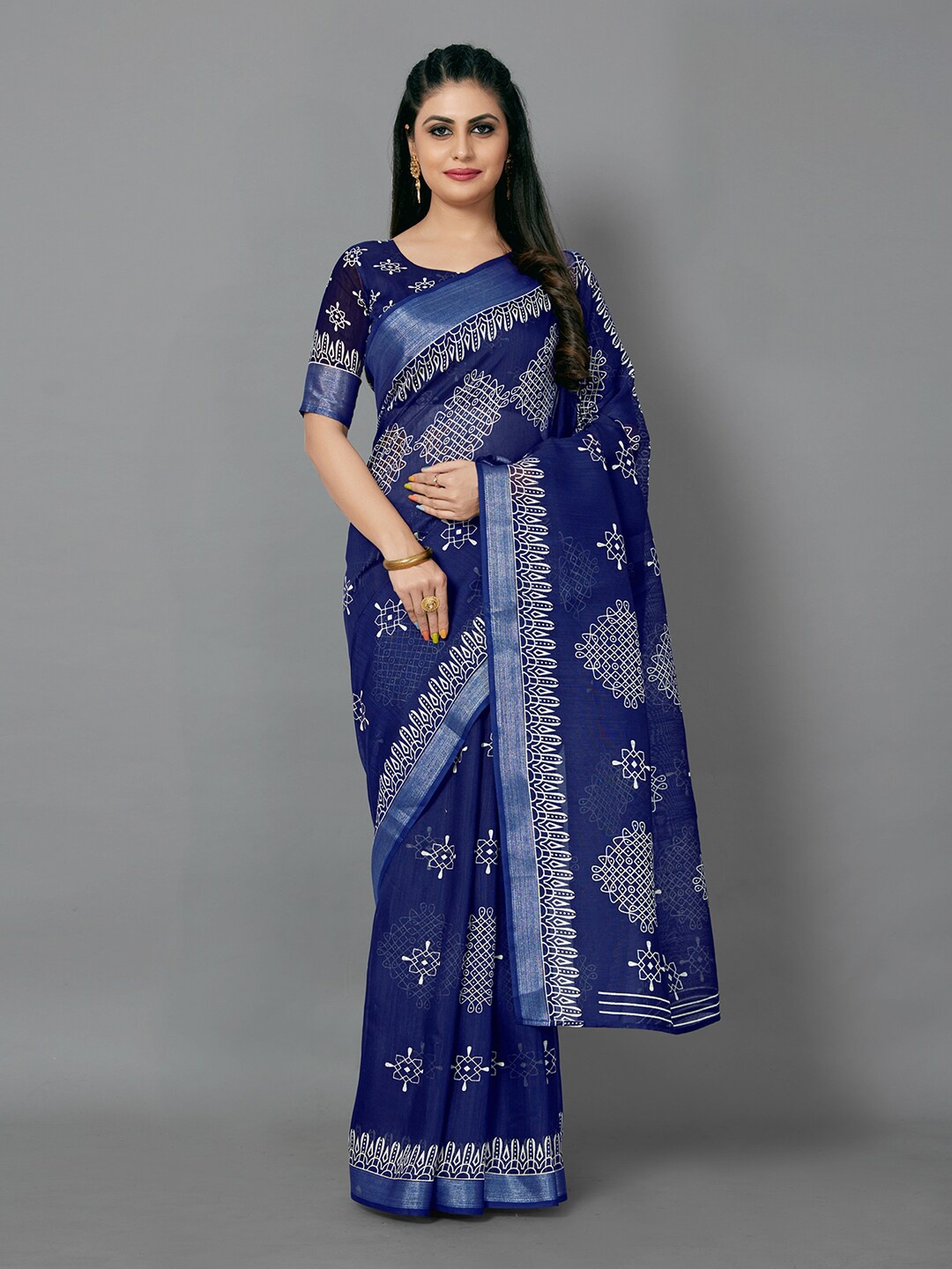 

Anouk Rustic Ethnic Motifs Block Print Saree, Navy blue