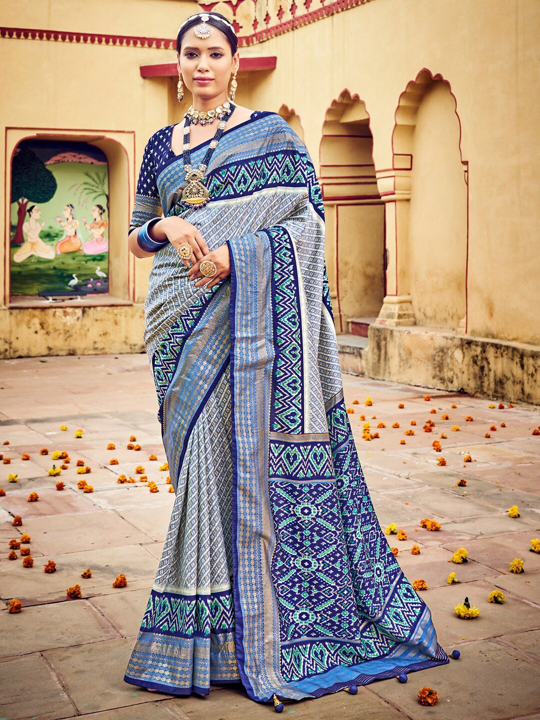 

Anouk Ethnic Motifs Printed Zari Silk Blend Ikat Saree, Grey