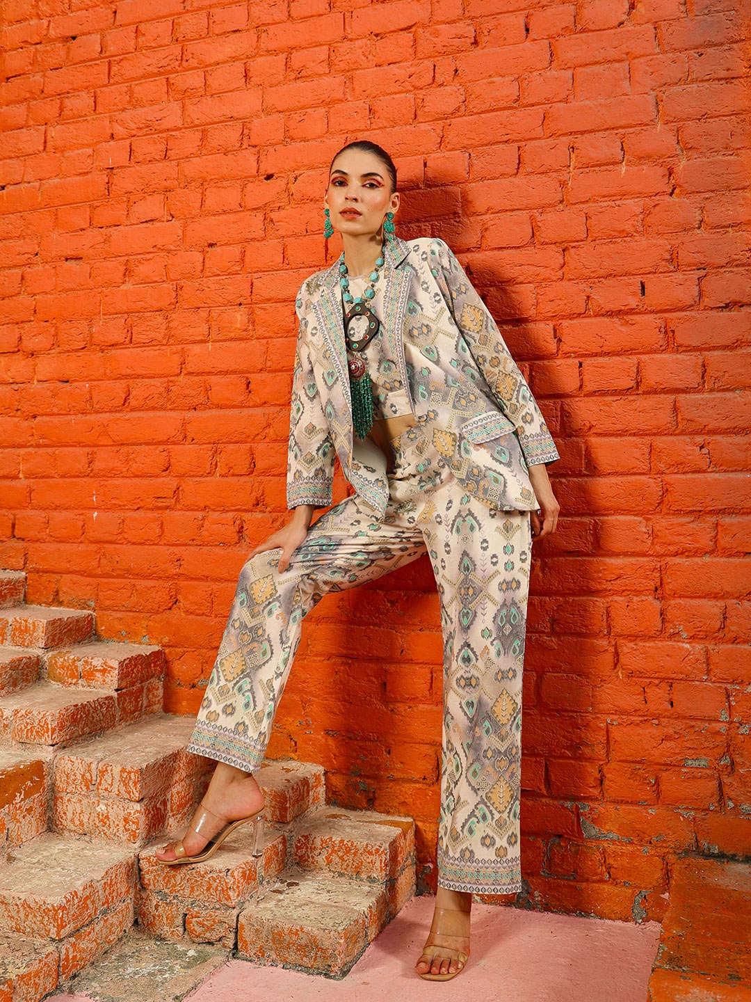 

PRATAP SONS Printed Mandarin Collar Top With Trousers, Off white