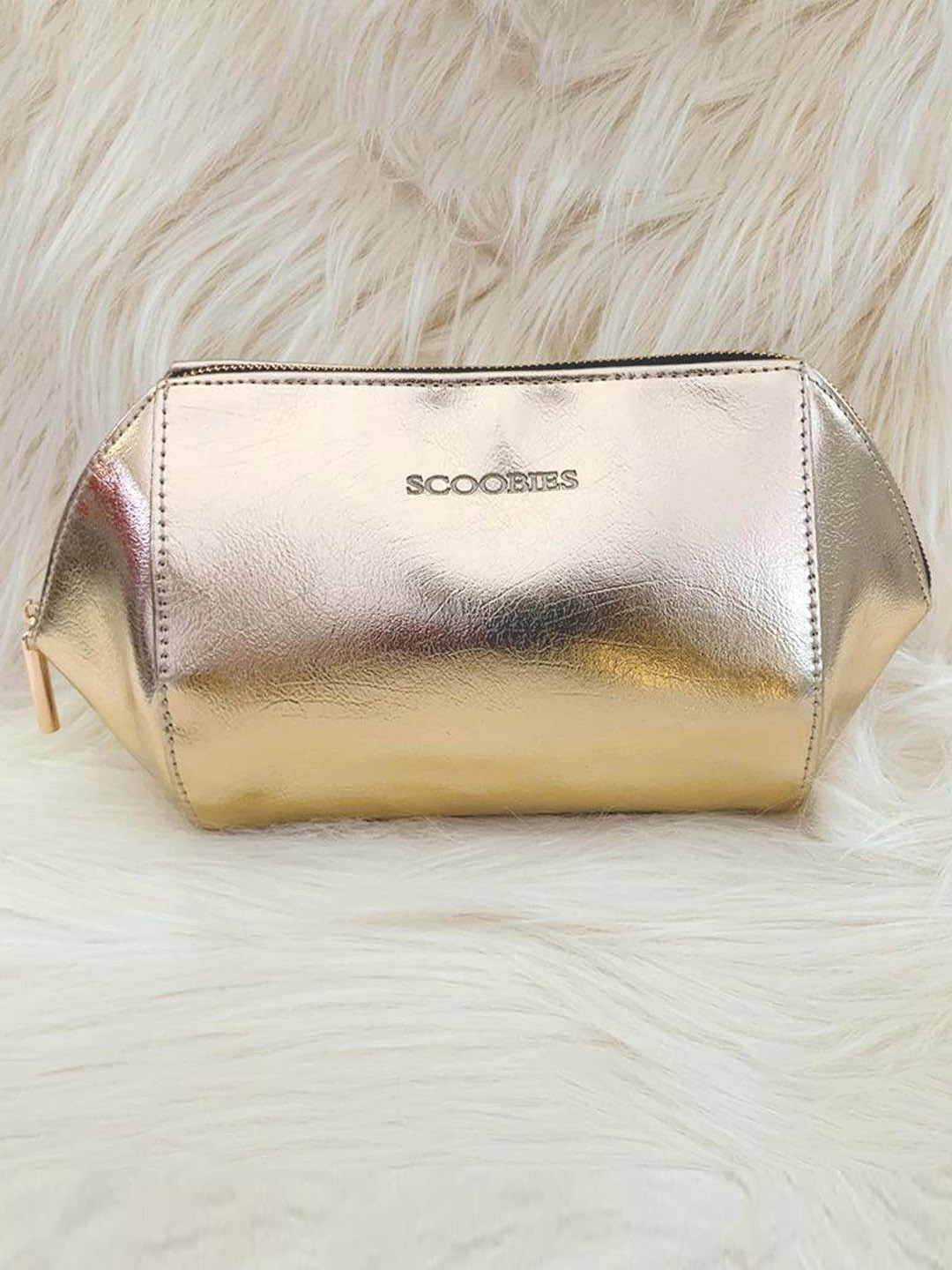 

SCOOBIES Unisex Brand Logo Detail Cosmetic Pouch, Gold