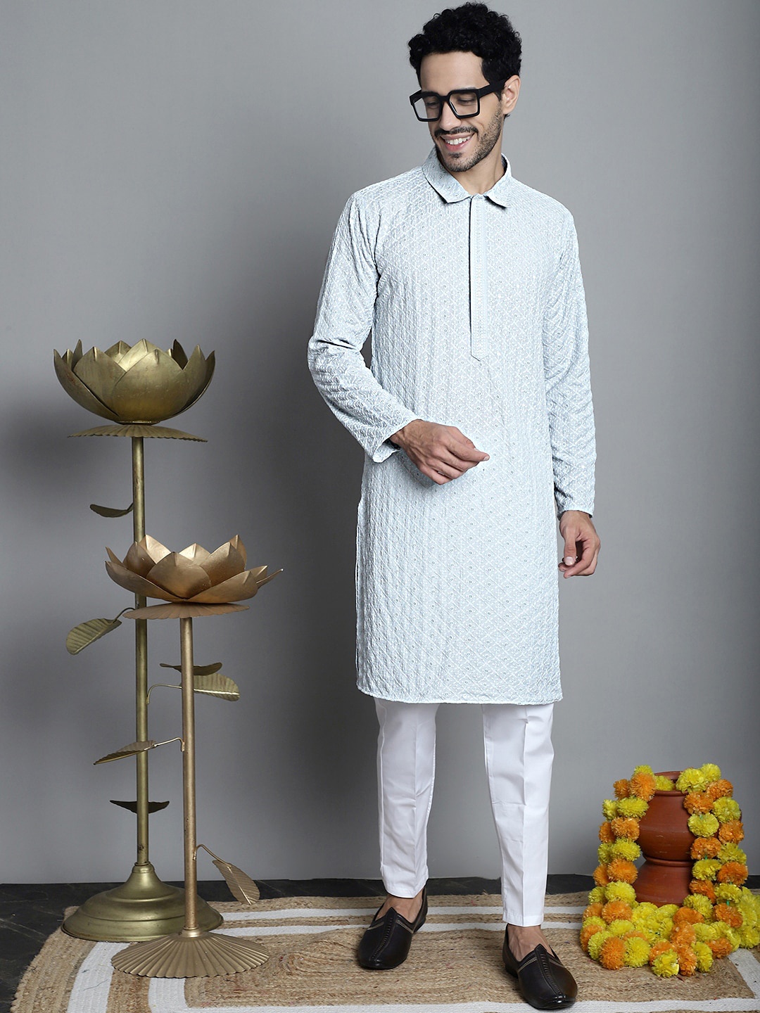 

Jompers Geometric Embroidered Shirt Collar Chikankari & Sequinned Kurta with Pyjamas, Blue
