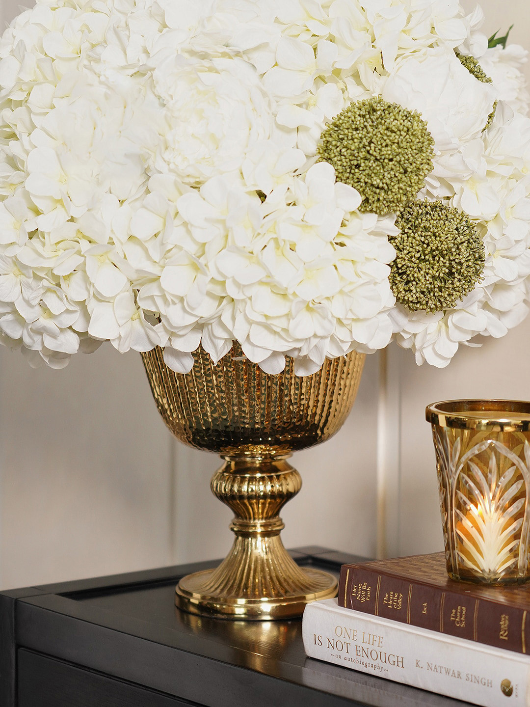 

Pure Home and Living Golden Ribbed Hammered Metal Decorative Jar, Gold