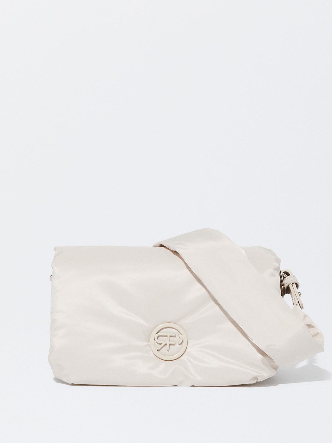 

PARFOIS Structured Sling Bag, Off white