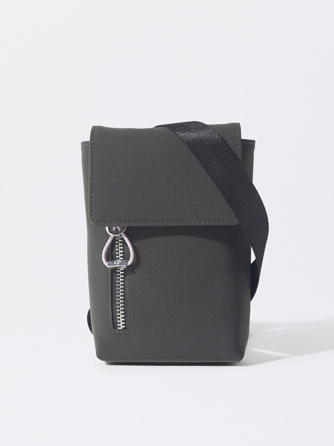 

PARFOIS Women Mobile Pouch With Detachable Shoulder Strap, Black