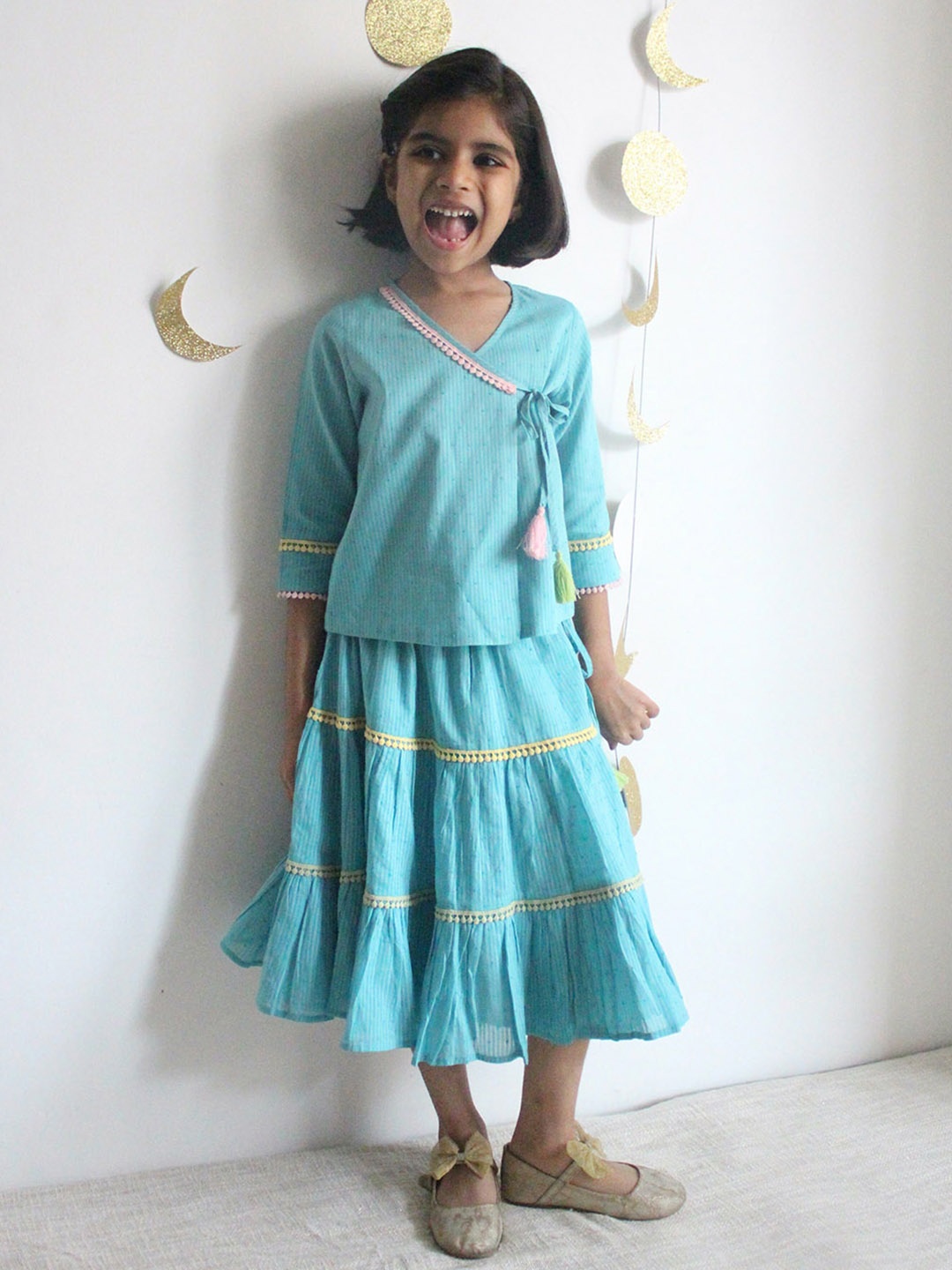 

charkhee Girls Self Designed Pure Cotton Top & Skirt, Blue