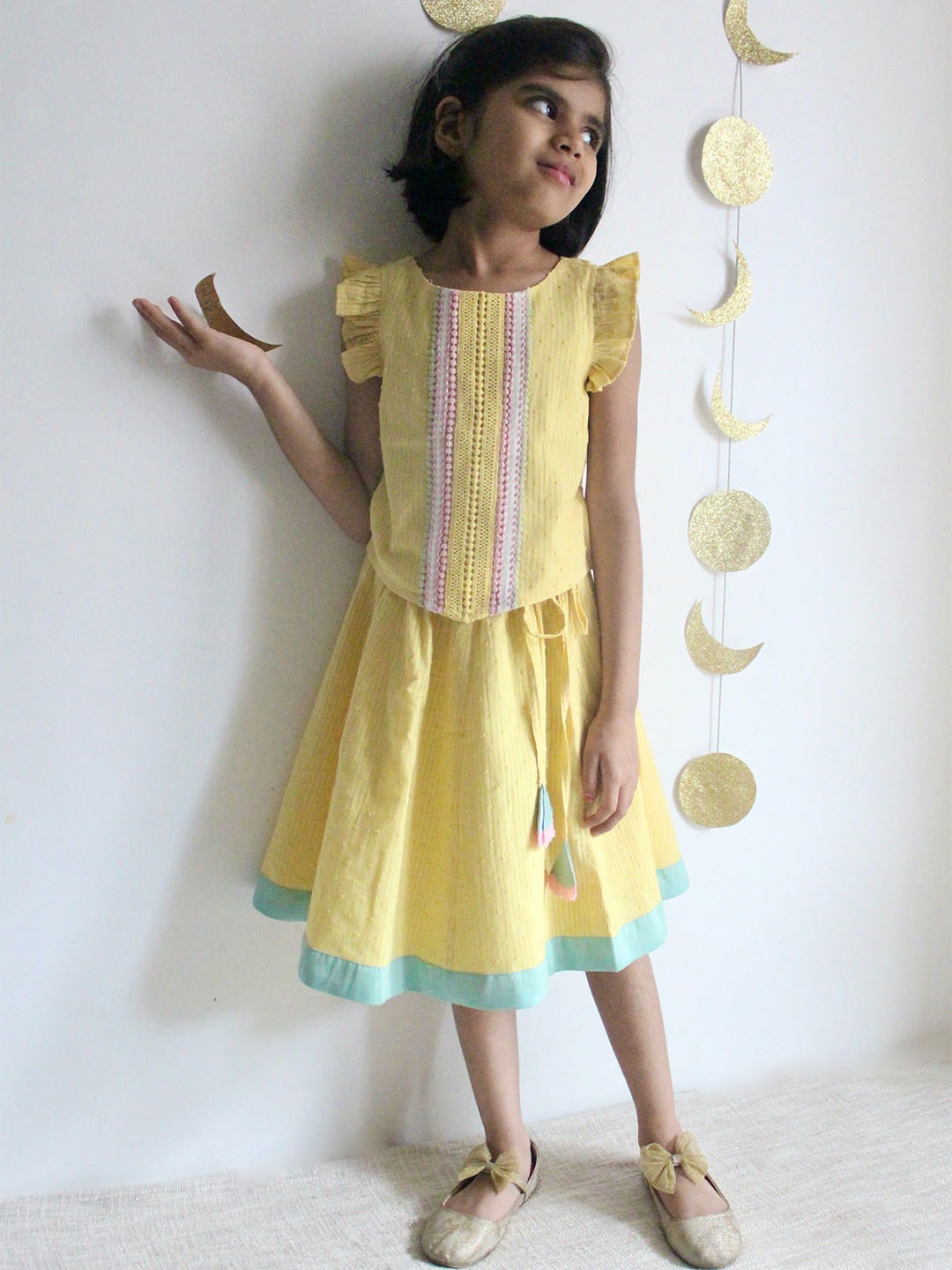 

charkhee Girls Self Designed Pure Cotton Top & Skirt, Yellow