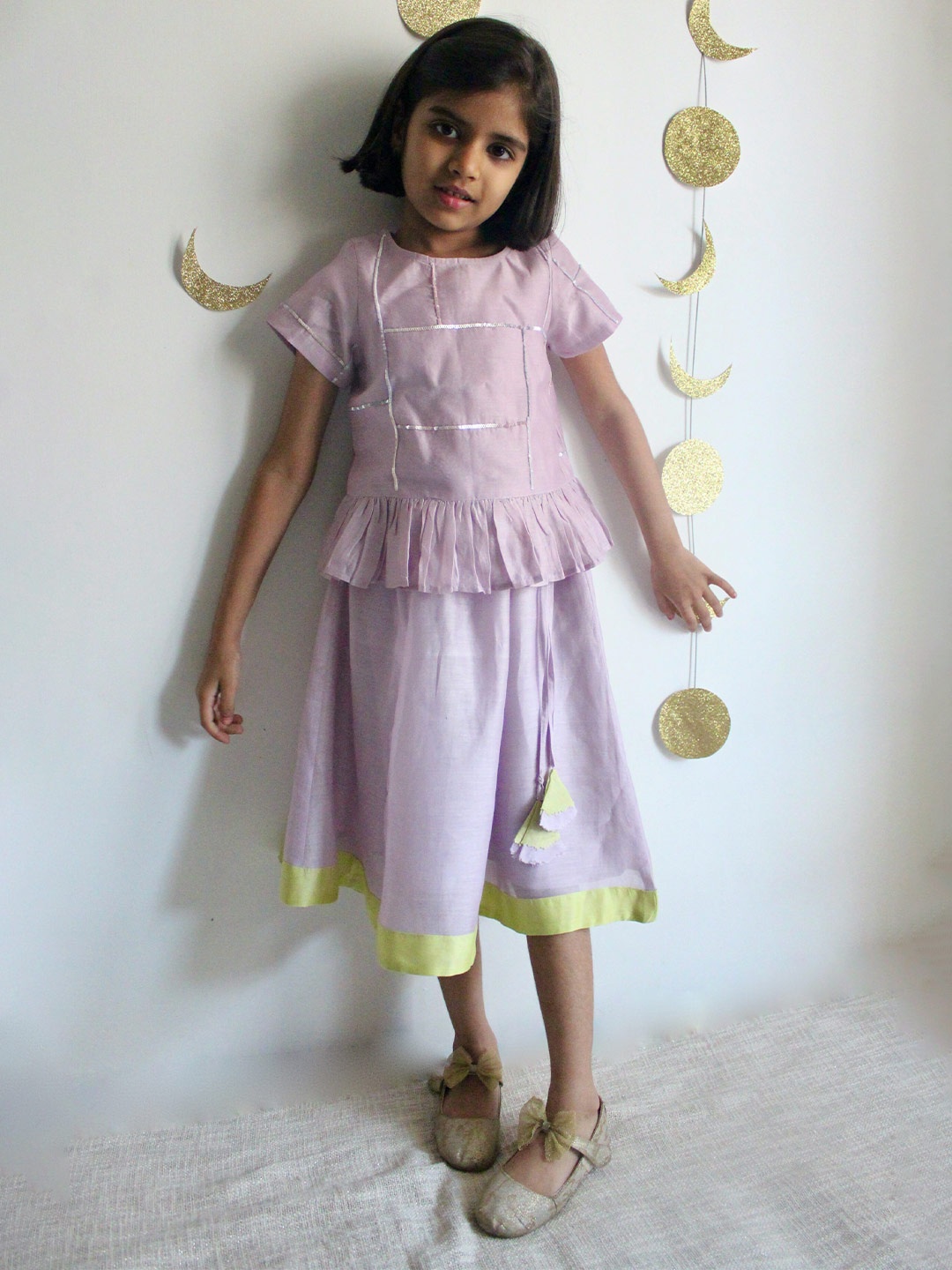 

charkhee Girls Sequinned Ready to Wear Lehenga & Choli, Lavender