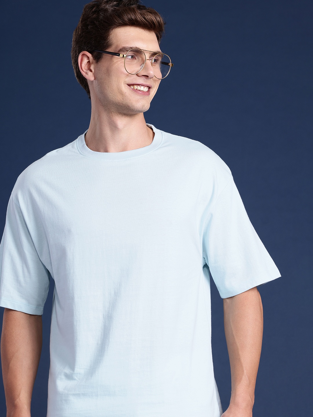 

Mast & Harbour Men Solid Drop-Shoulder Sleeves Oversized T-shirt, Blue