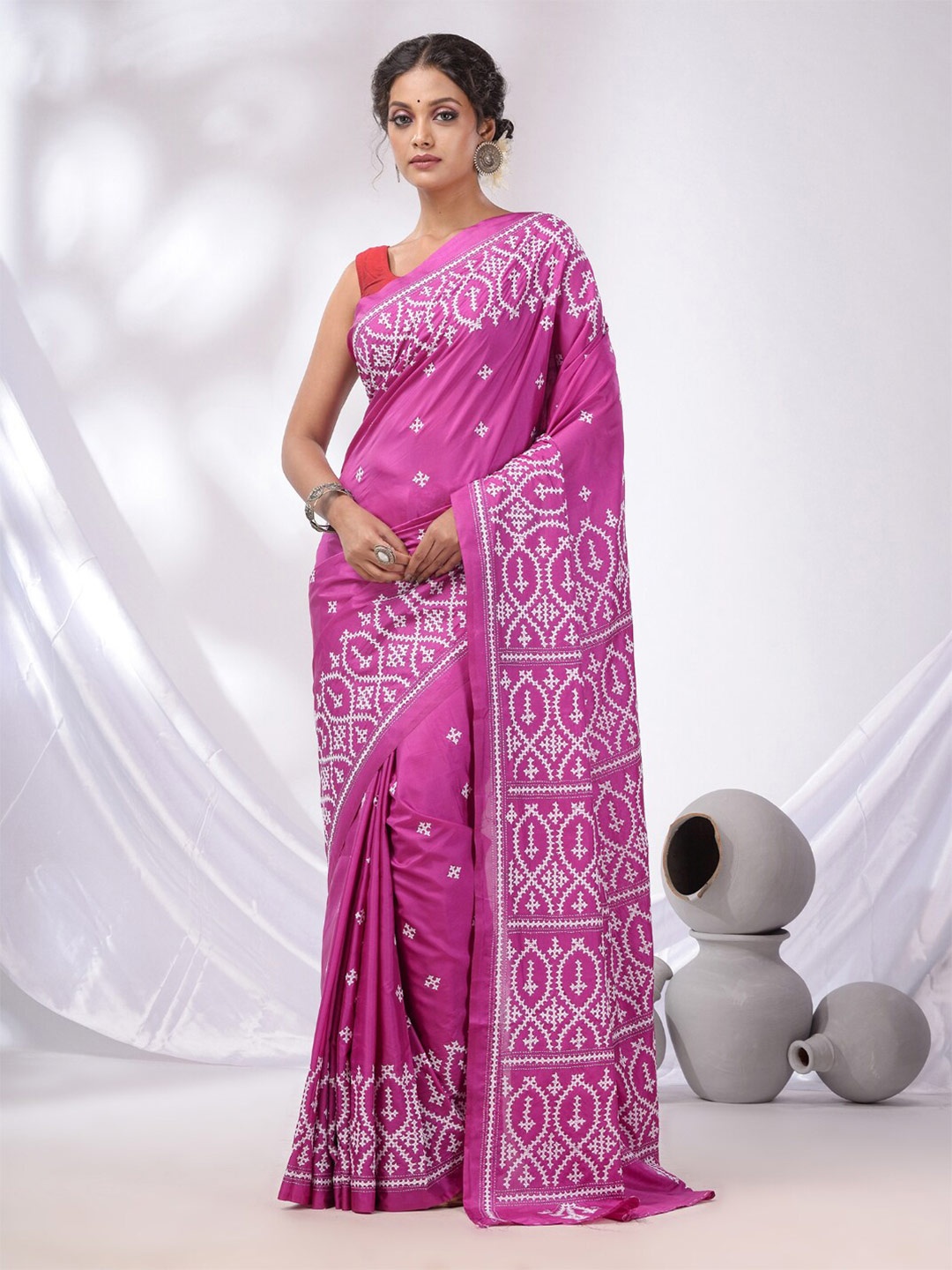

Charukriti Kantha Embroidered Saree, Purple