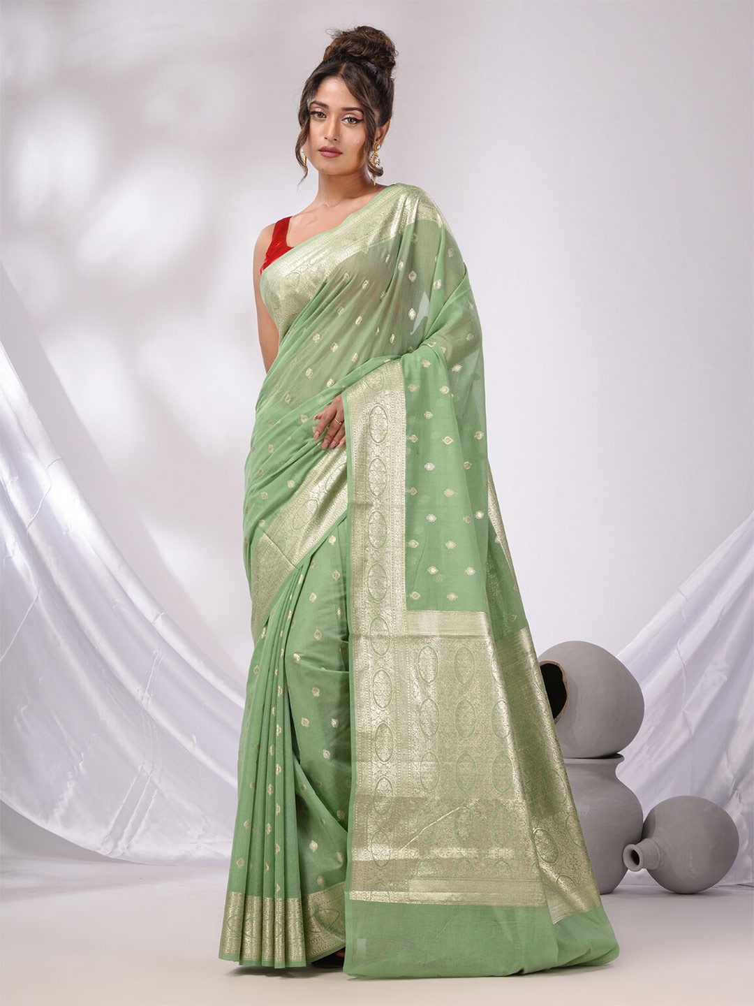 

Charukriti Ethnic Motifs Woven Design Zari Saree, Green