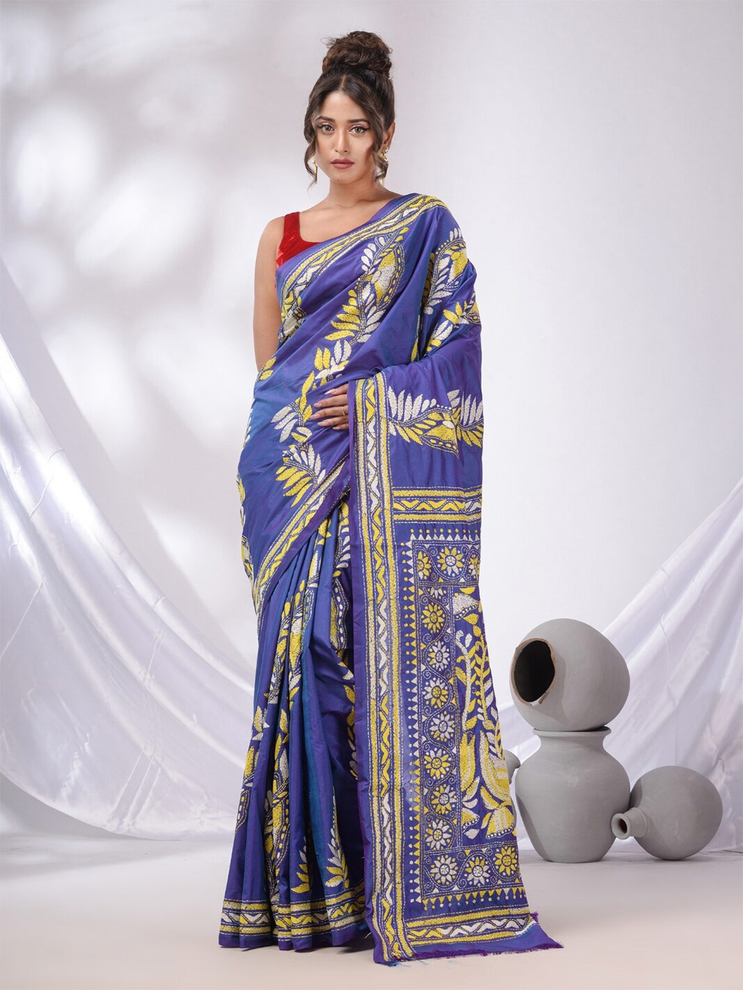 

Charukriti Floral Kantha Work Saree, Blue