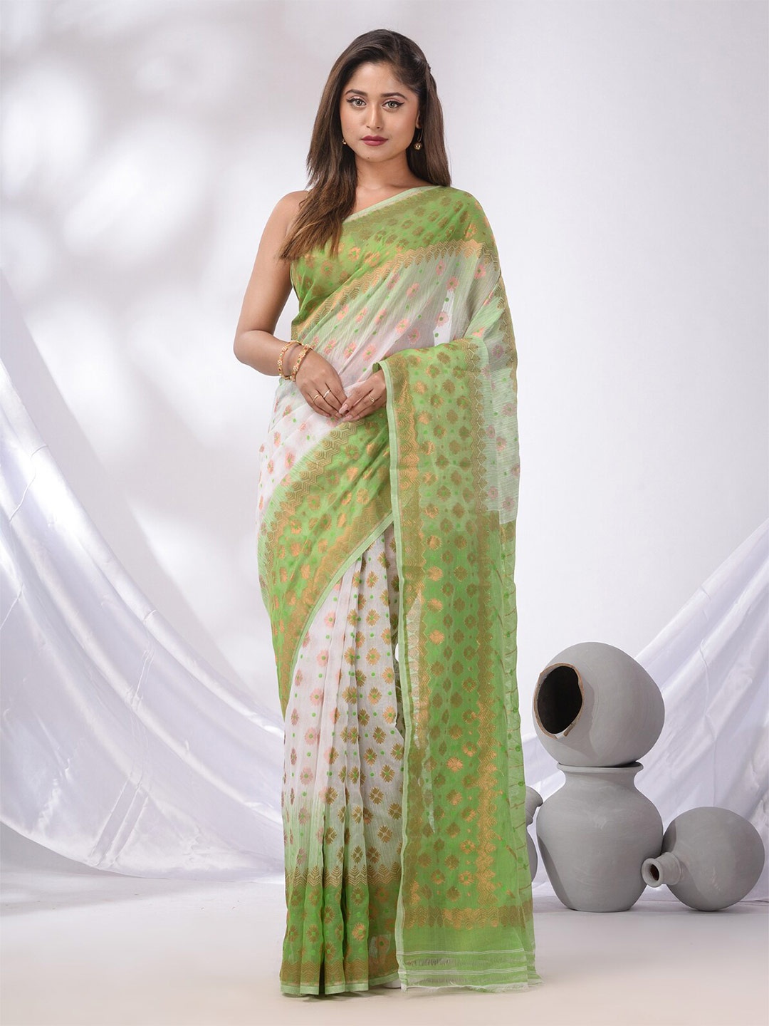 

Charukriti Ethnic Motifs Woven Design Zari Jamdani Saree, White