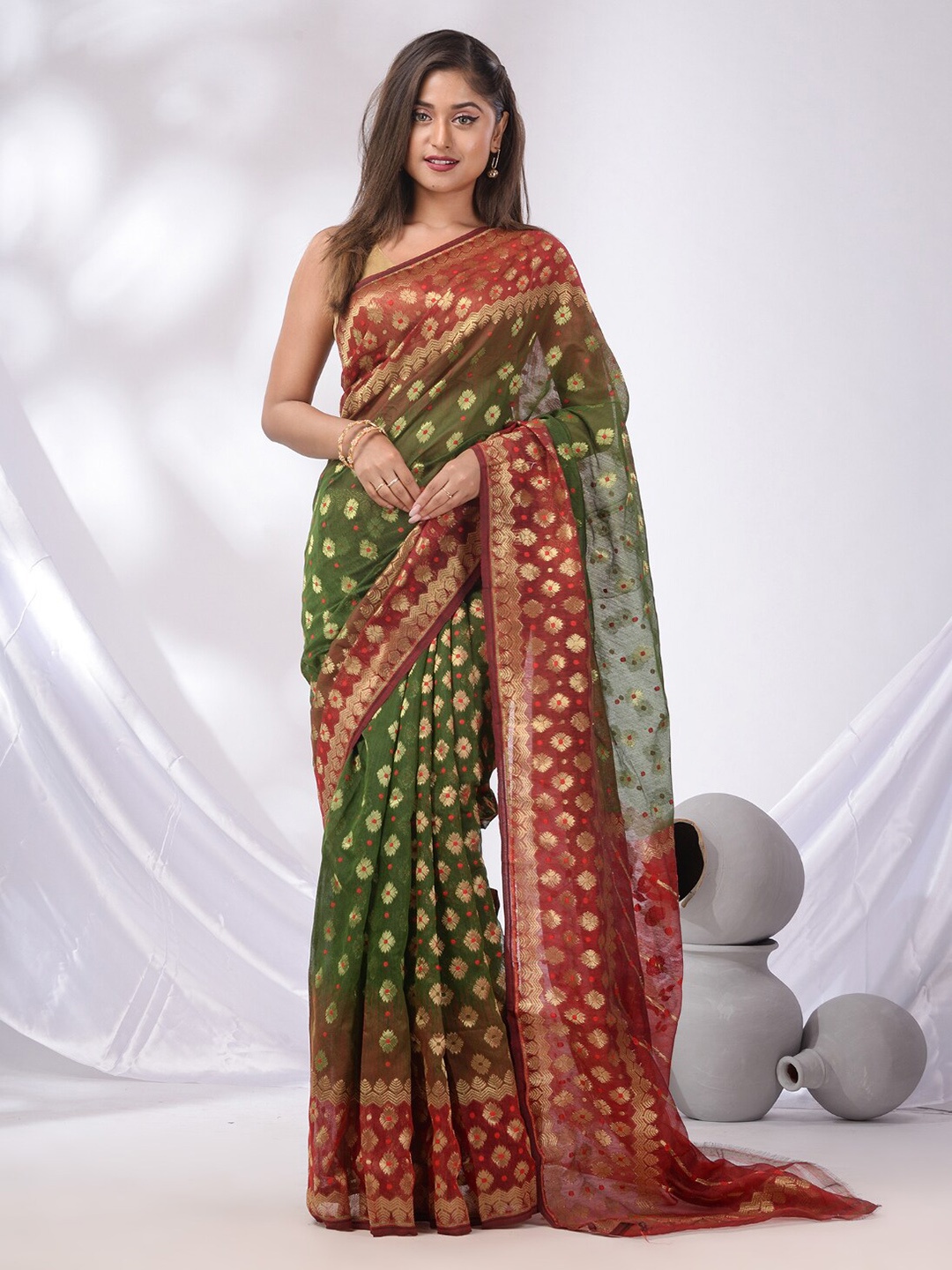 

Charukriti Ethnic Motifs Woven Design Zari Silk Cotton Jamdani Saree, Green