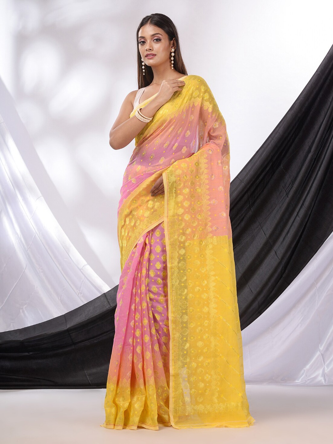 

Charukriti Ethnic Motifs Woven Design Zari Silk Cotton Jamdani Saree, Lavender