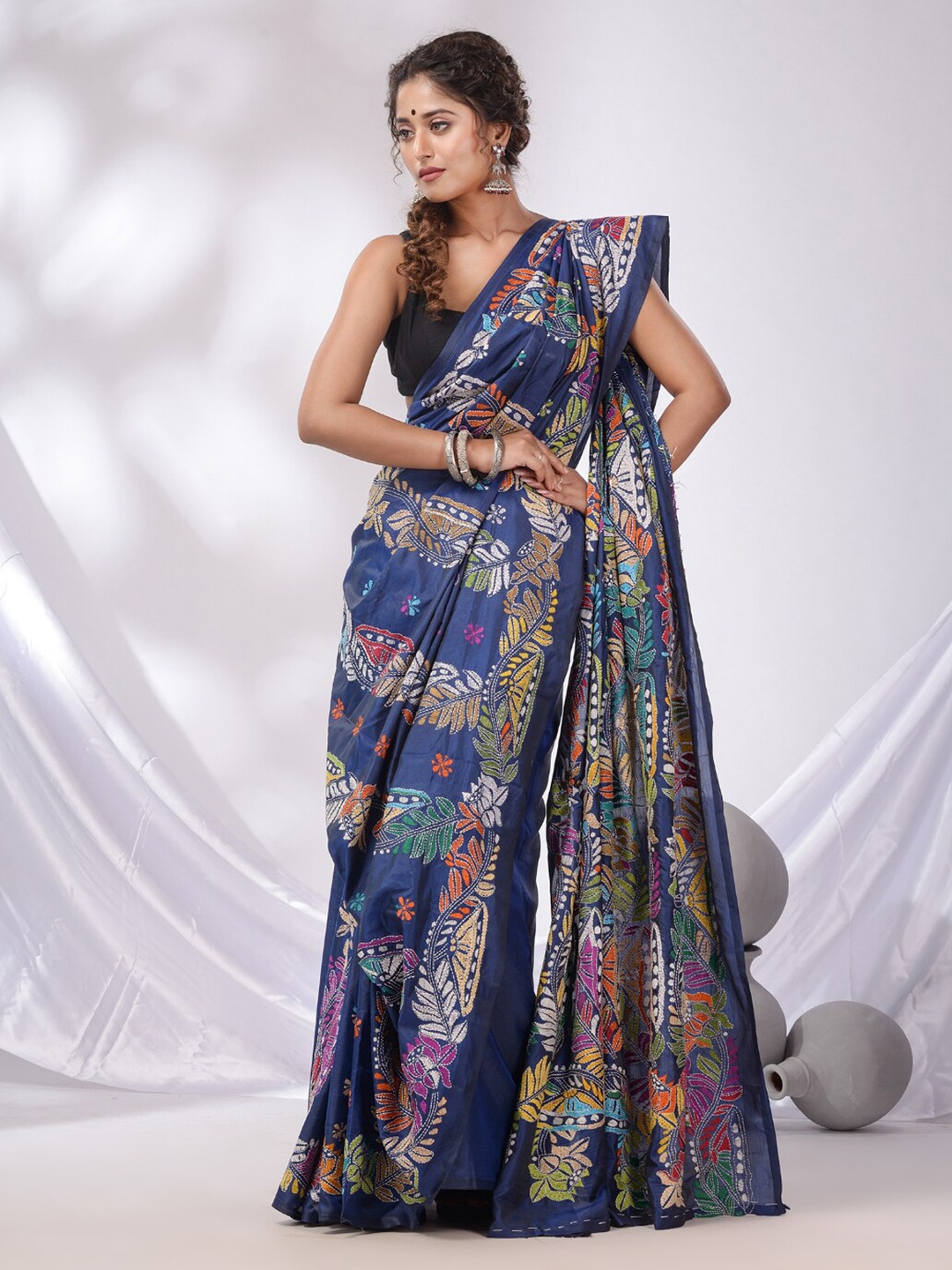 

Charukriti Ethnic Motifs Kantha Embroidered Saree, Blue
