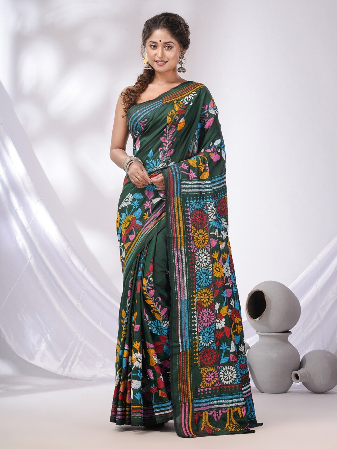 

Charukriti Ethnic Motifs Embroidered Kantha Work Saree, Green