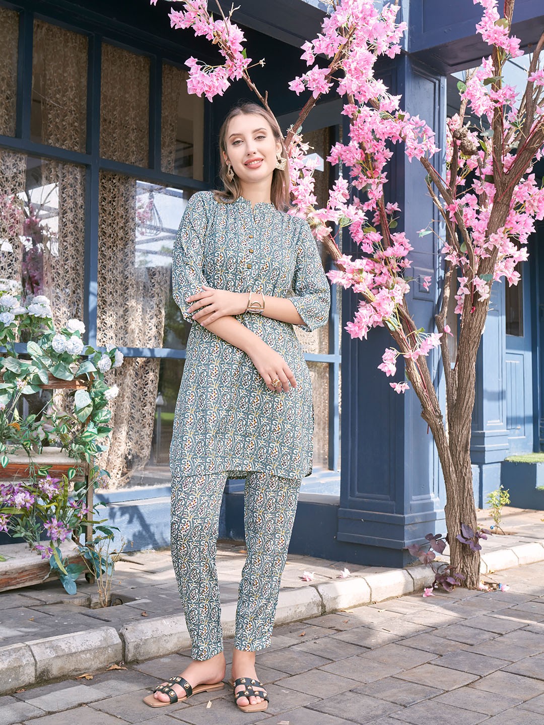 

Anouk White & Grey Ethnic Motifs Printed Pure Cotton Kurti With Trousers