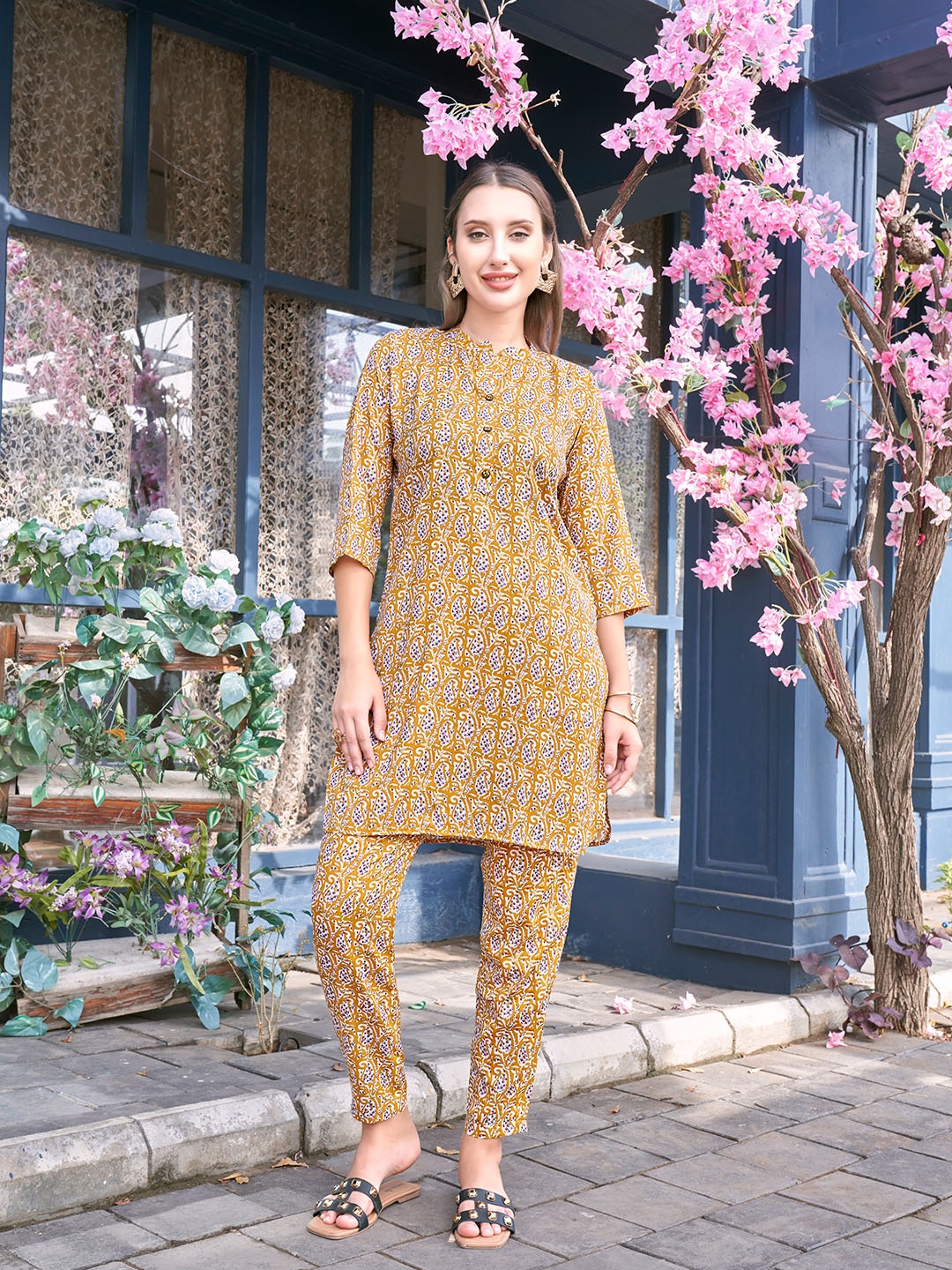 

Anouk Mustard Yellow & White Ethnic Motifs Printed Pure Cotton Kurti With Trousers