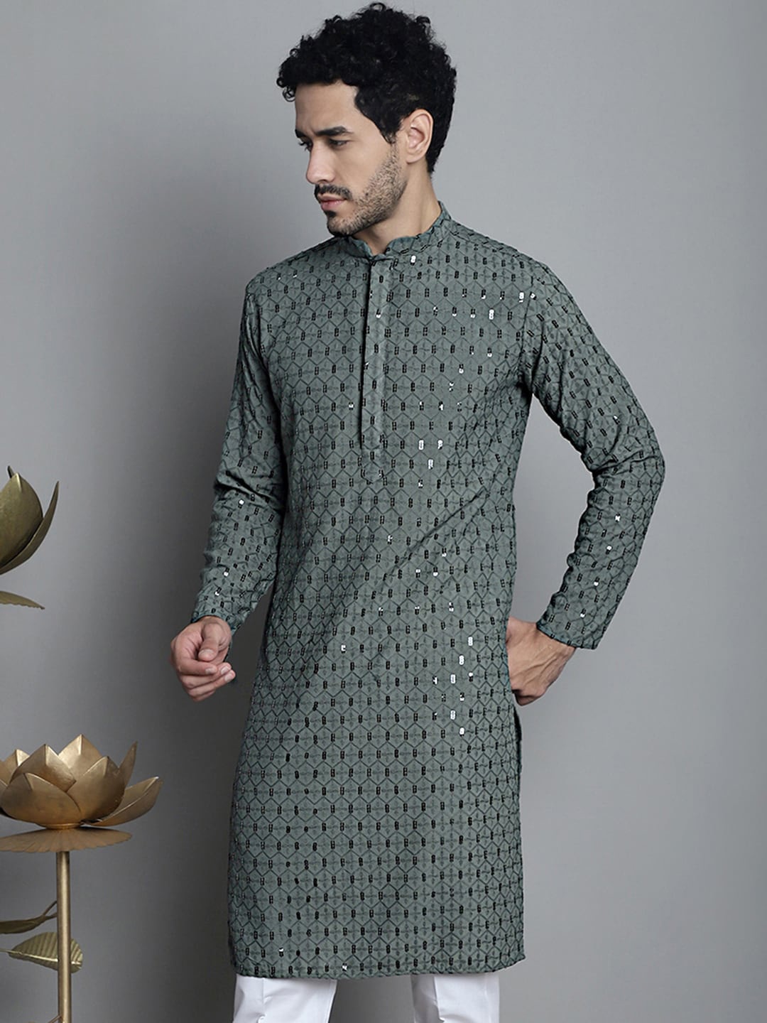 

Jompers Sequinned Embellished Mandarin Collar Straight Kurta, Green