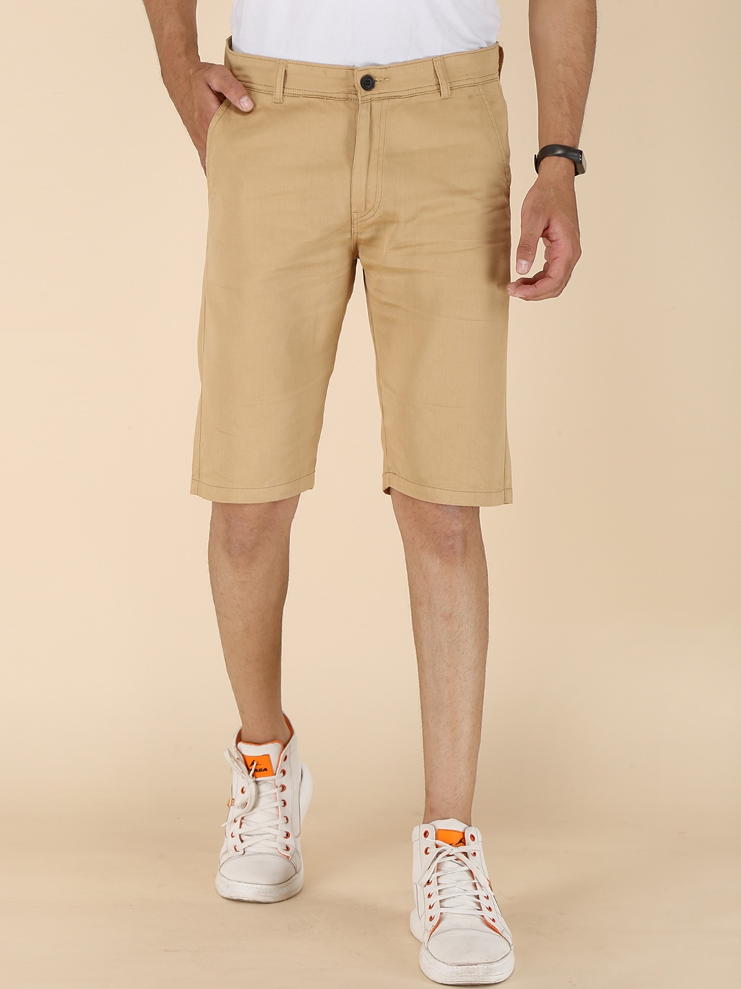 

FUBAR Men Mid Rise Slim Fit Regular Shorts, Beige