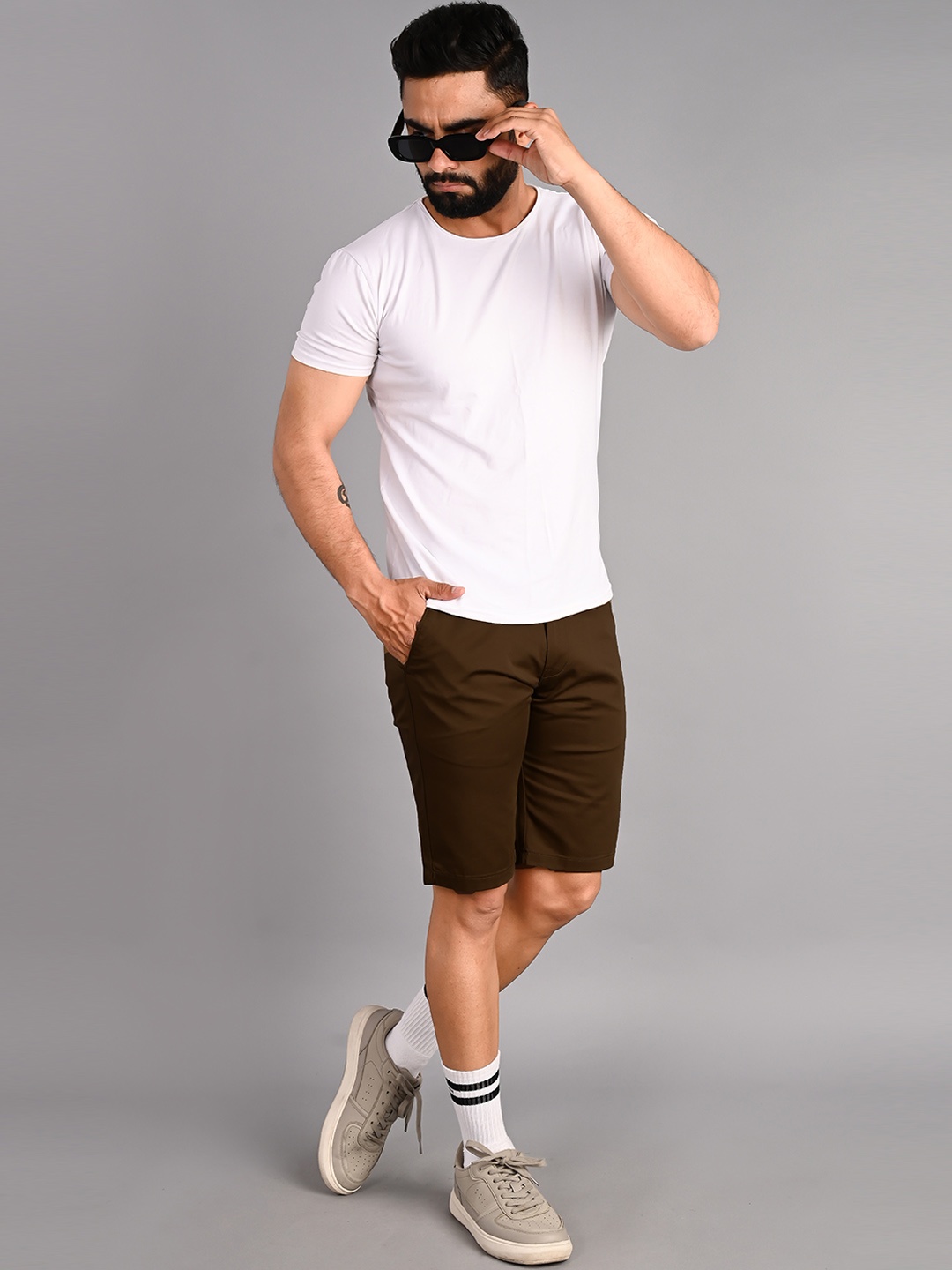 

FUBAR Men Mid-Rise Slim Fit Casual Shorts, Brown