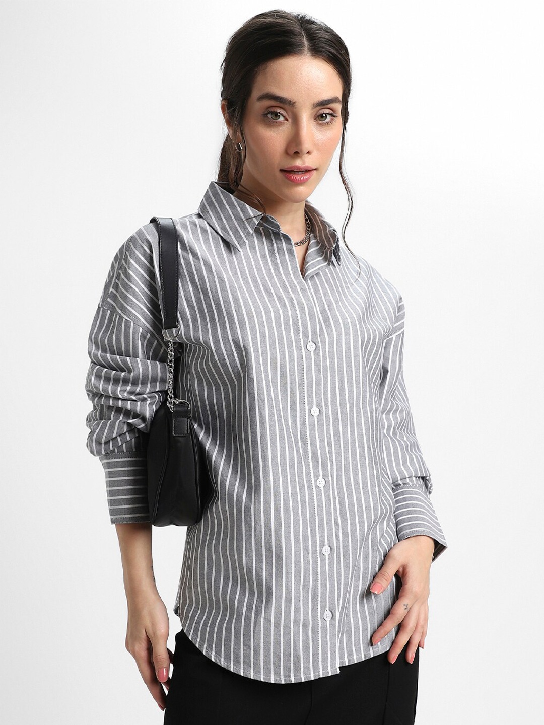 

DL Woman Oversized Vertical Striped Oxford Weave Pure Cotton Casual Shirt, Grey