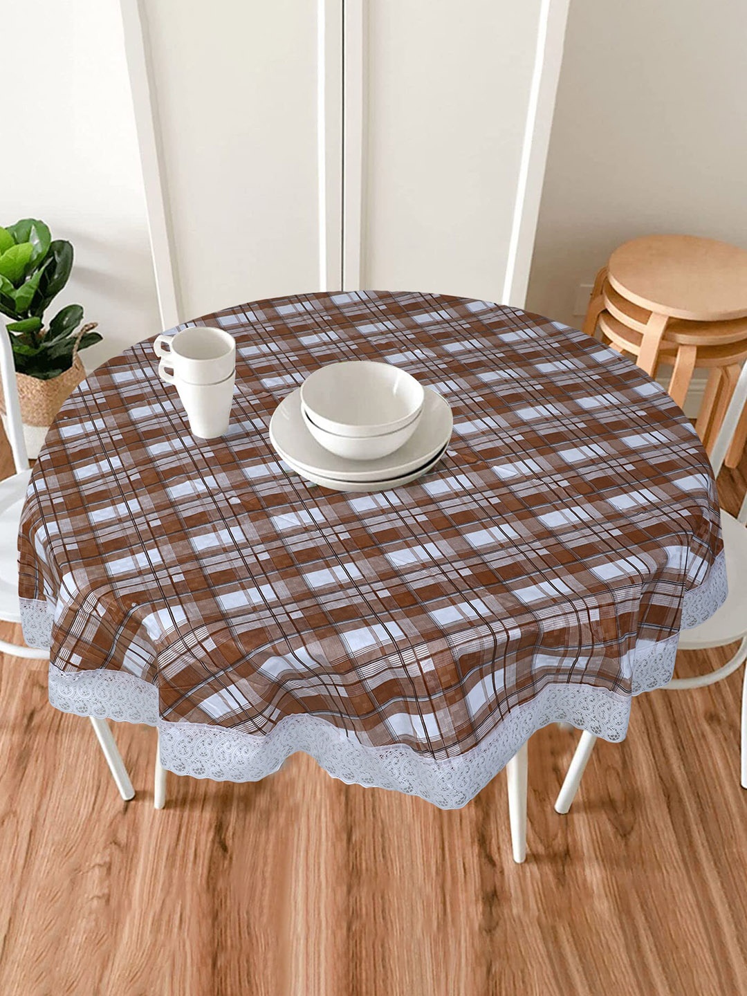 

Dakshya Industries Brown Checked PVC 6 Seater Table Cover