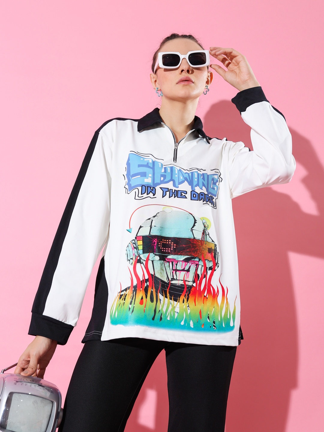 

Stylecast X Hersheinbox Pure Cotton Printed Polo Collar Boxy T-shirt, White