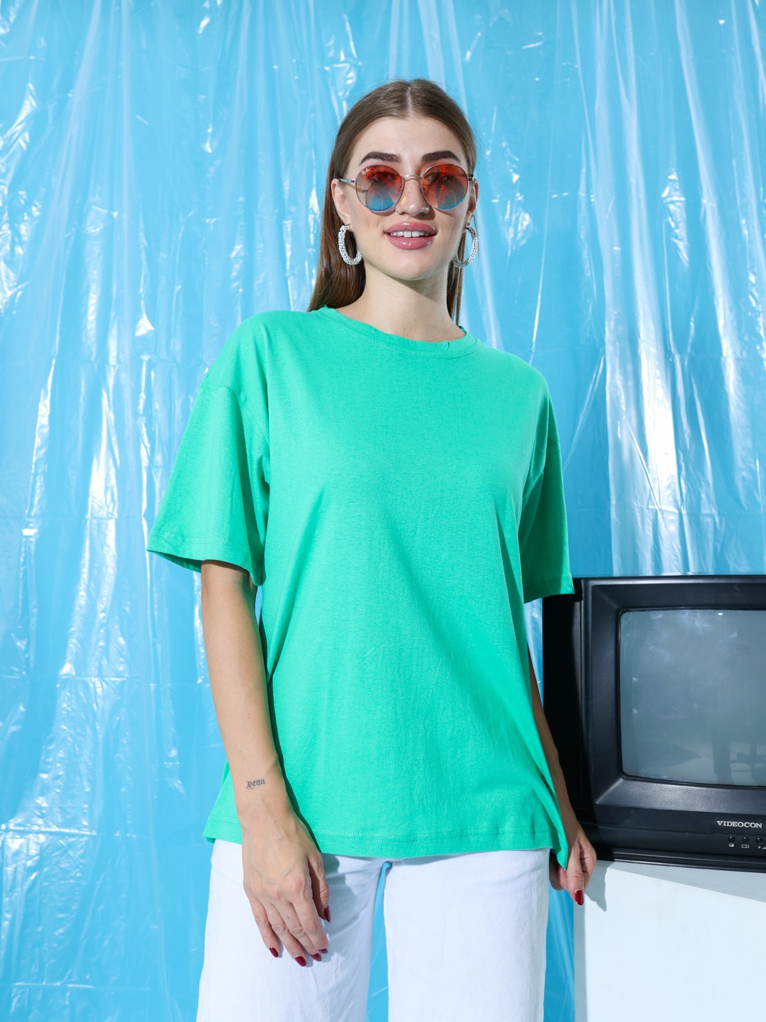 

Stylecast X Hersheinbox Pure Cotton Drop-Shoulder Sleeves Boxy T-shirt, Green