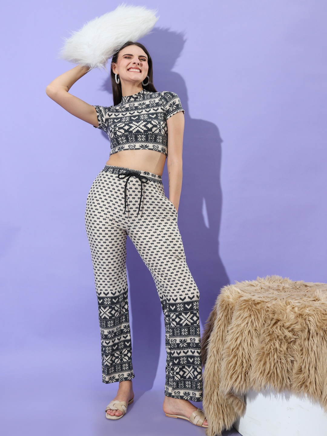 

Stylecast X Hersheinbox Printed Crop Top With Printed Pyjama, Charcoal