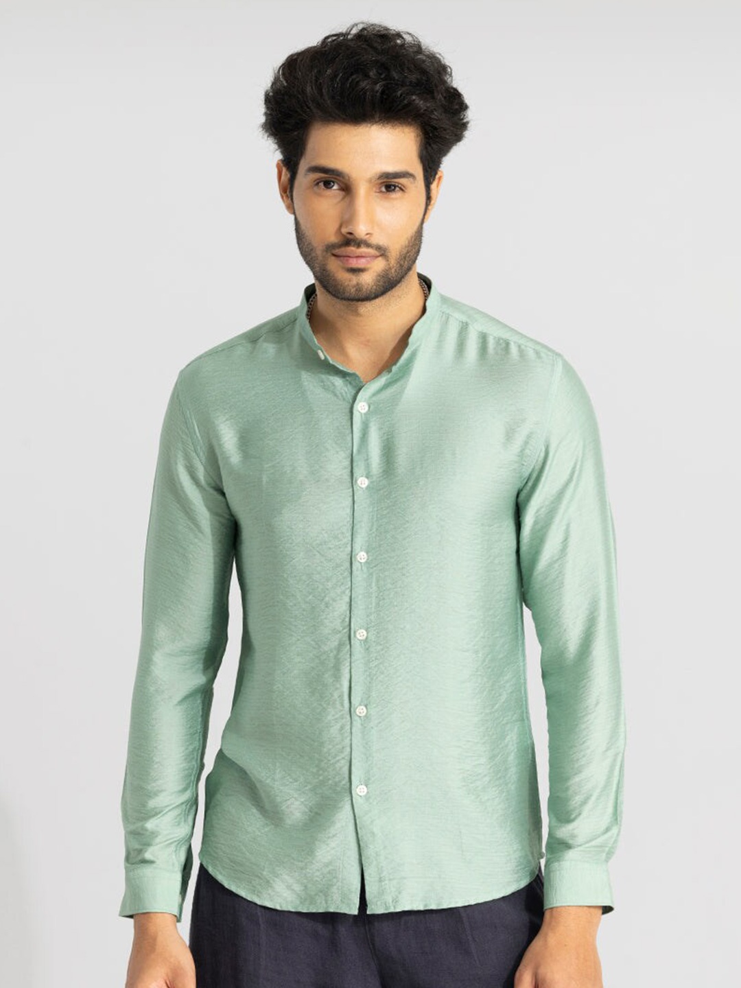 

Snitch Green Classic Slim Fit Band Collar Casual Shirt