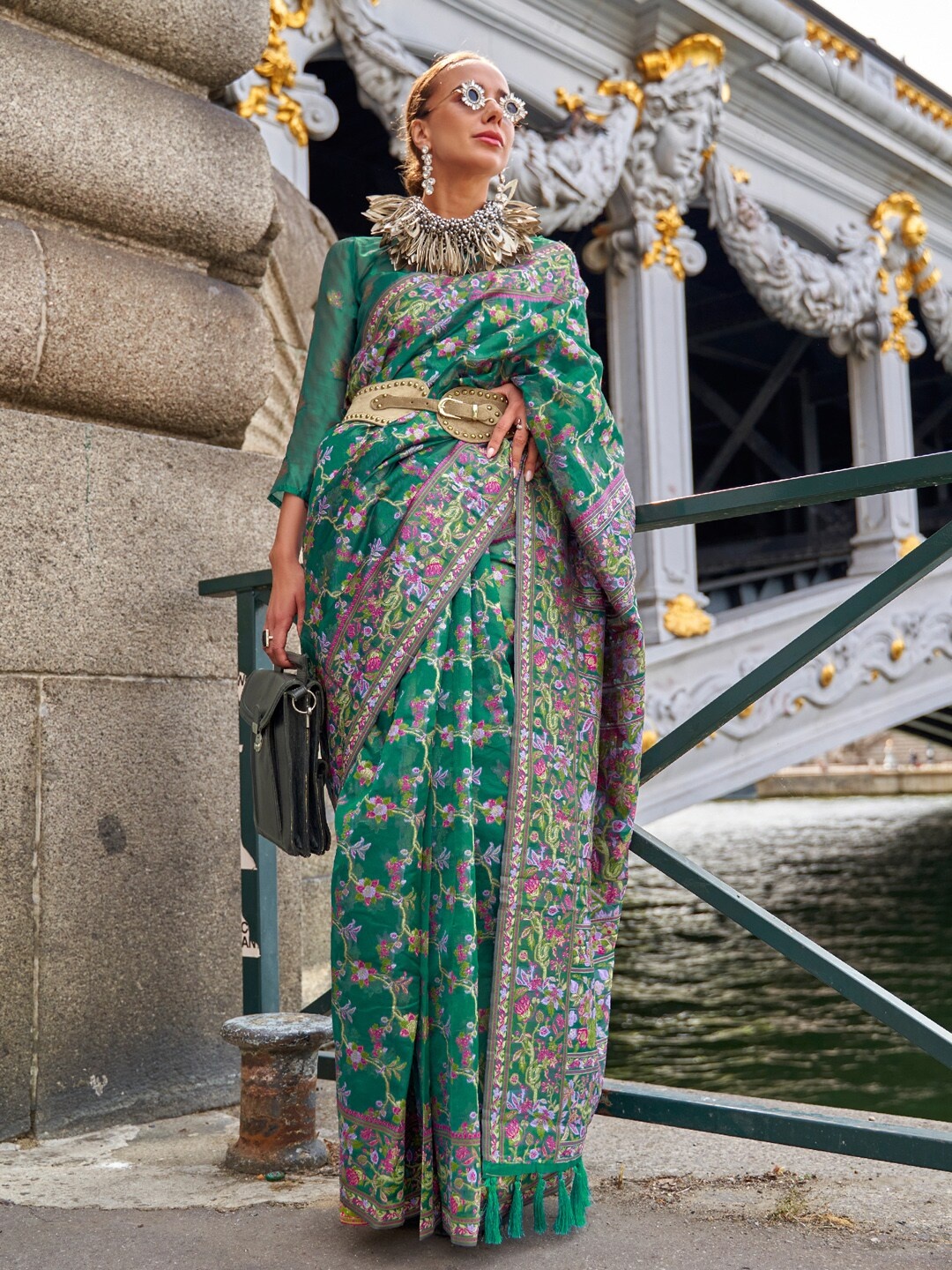 

Mitera Green & White Woven Design Banarasi Saree