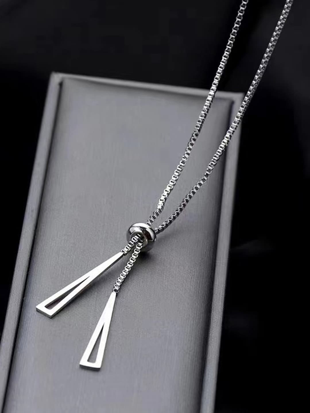 

Designs & You Silver Plated Geometric Pendant & Chain