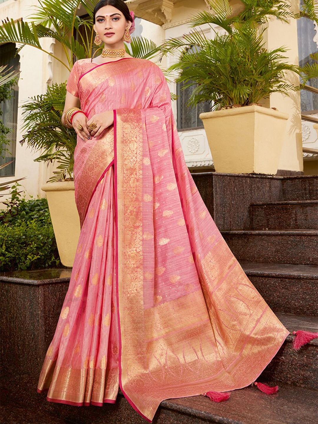 

Mitera Ethnic Woven Design Woven Design Zari Silk Blend Banarasi Saree, Pink