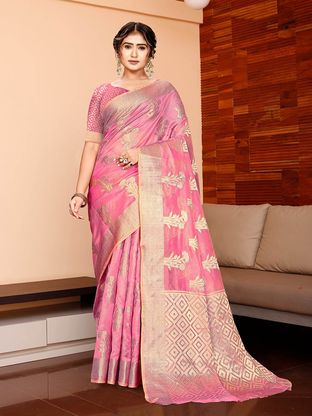 

Mitera Pink & Gold-Toned Ethnic Motif Woven Design Zari Organza Banarasi Saree