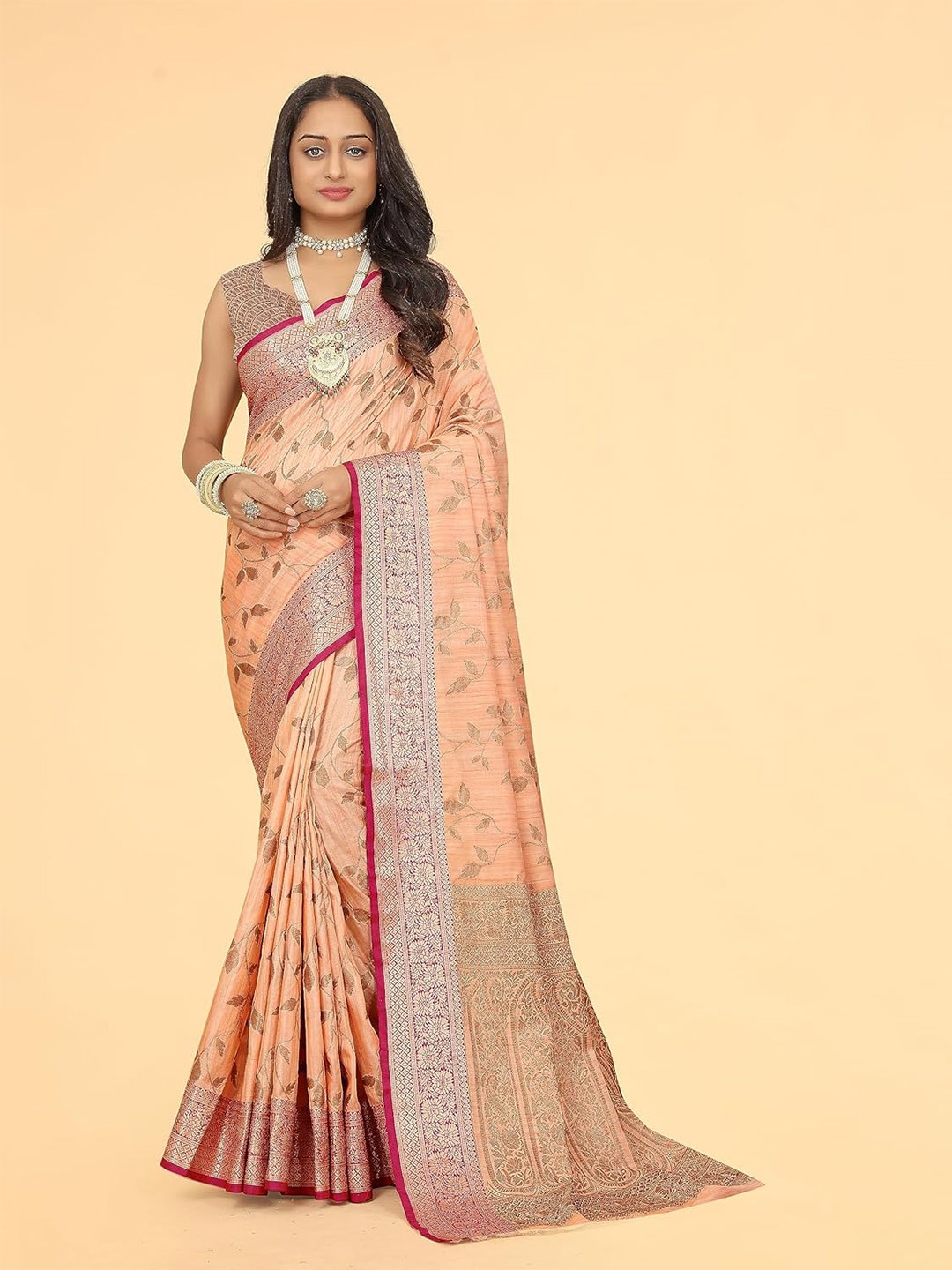 

Mitera Woven Design Zari Banarasi Saree, Peach