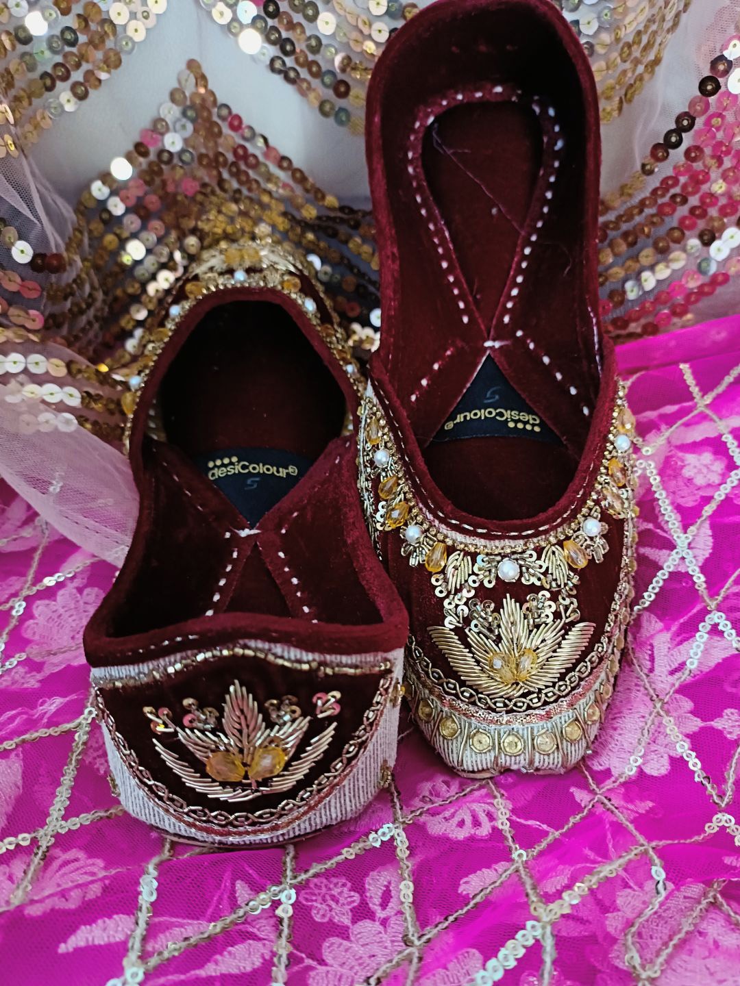 

DESI COLOUR Embellished Velvet Mojaris, Maroon