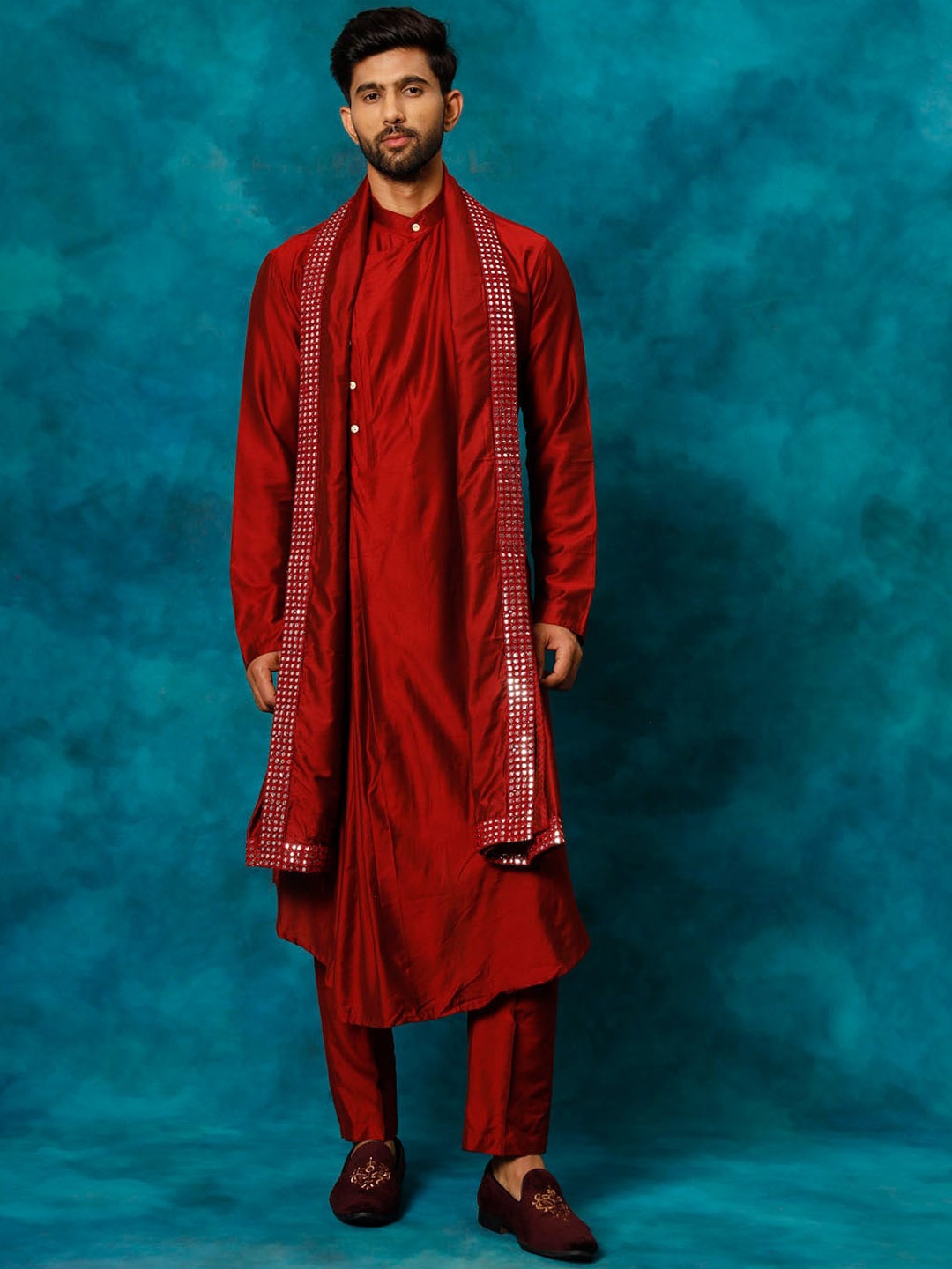 

VASTRAMAY Mirror Work Kurta With Trousers & Pyjamas, Maroon