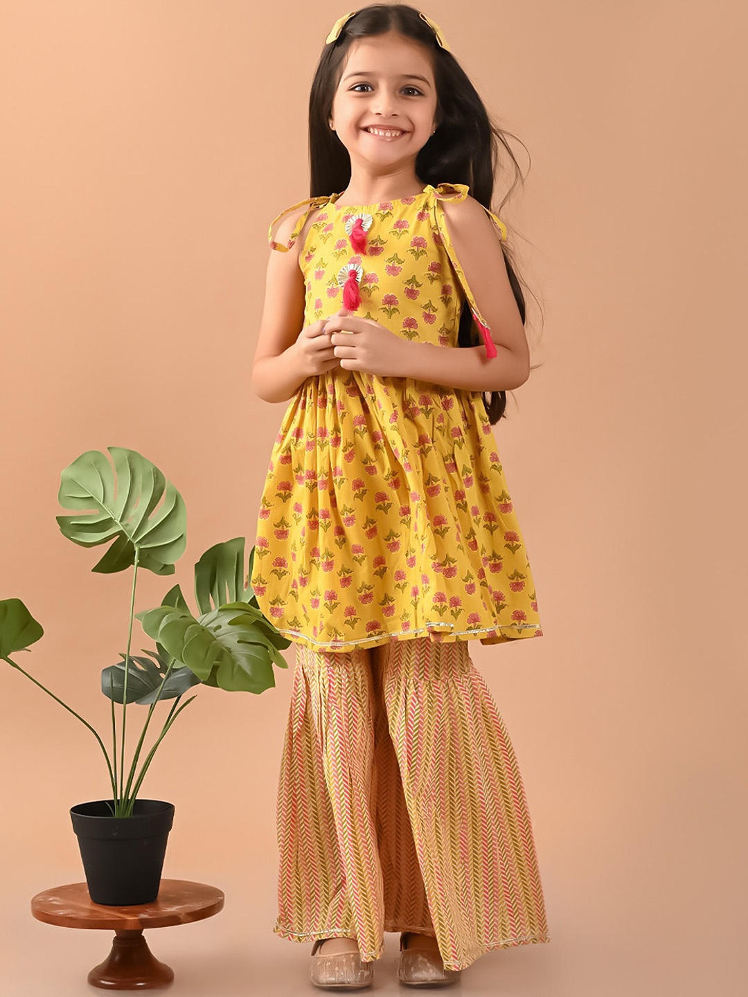 

LilPicks Girls Floral Printed Gotta Patti Pure Cotton A-Line Kurta With Sharara, Yellow